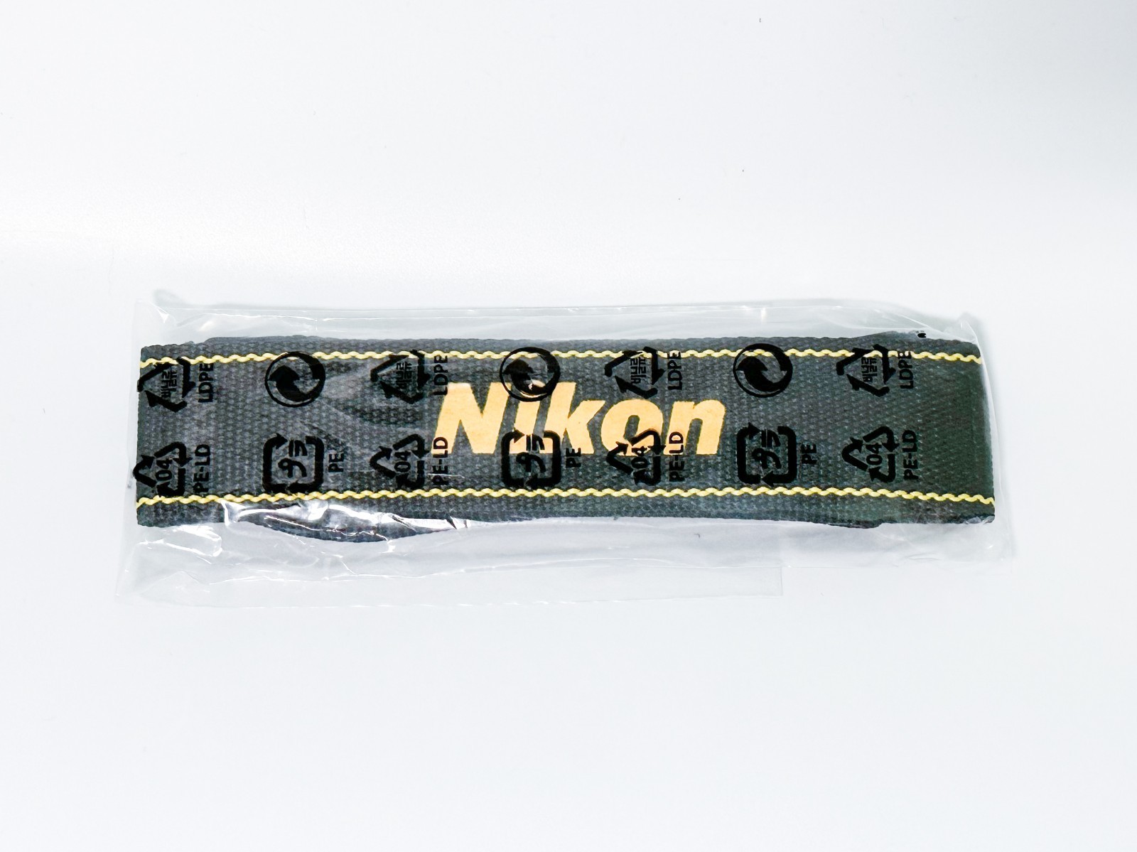 Nikon Woven 1.25" Yellow Stripe Generic Neck Strap OEM -NEW CS0416