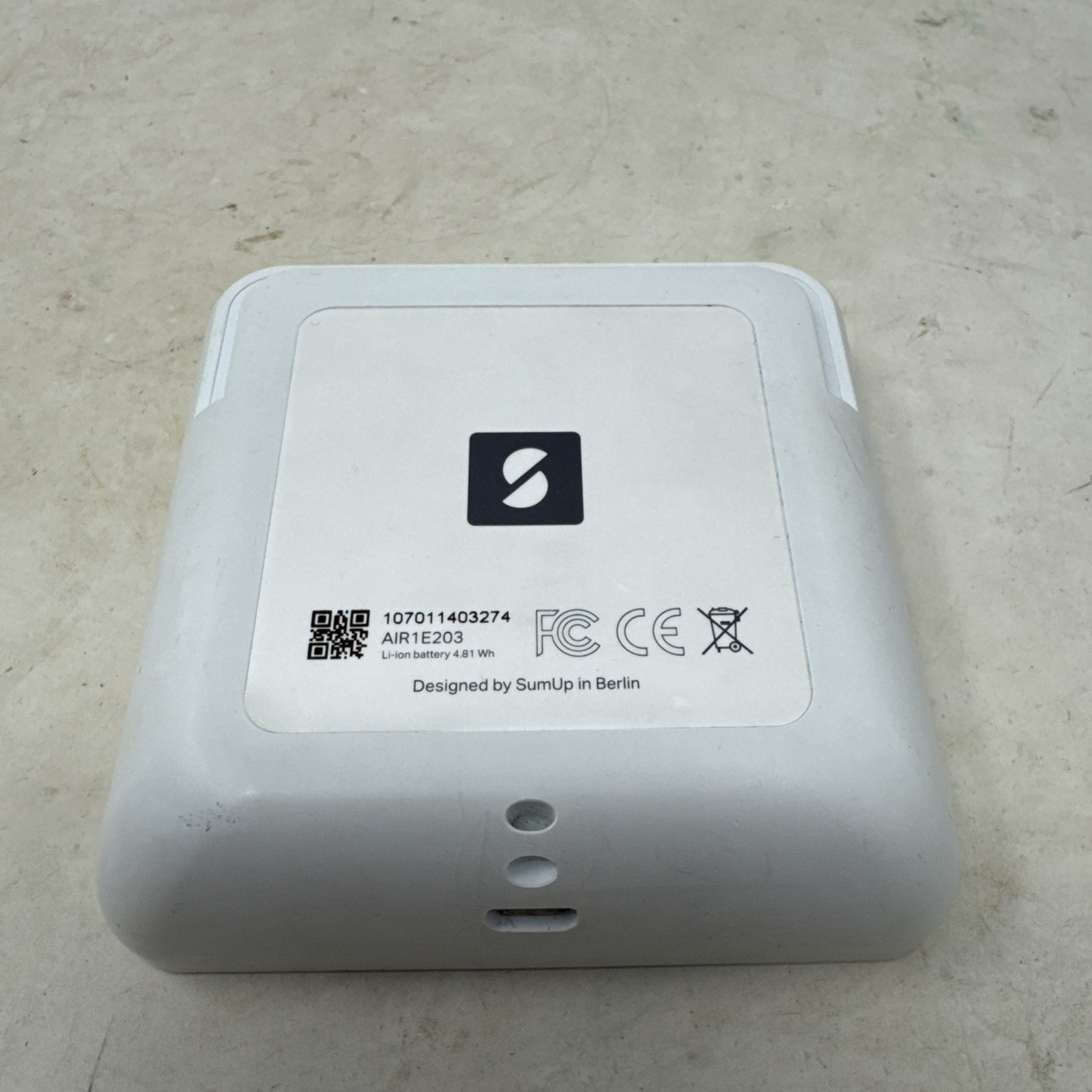 SumUp Plus Card Reader Bluetooth NFC RFID Credit Card Reader UNTESTED POWERS ON