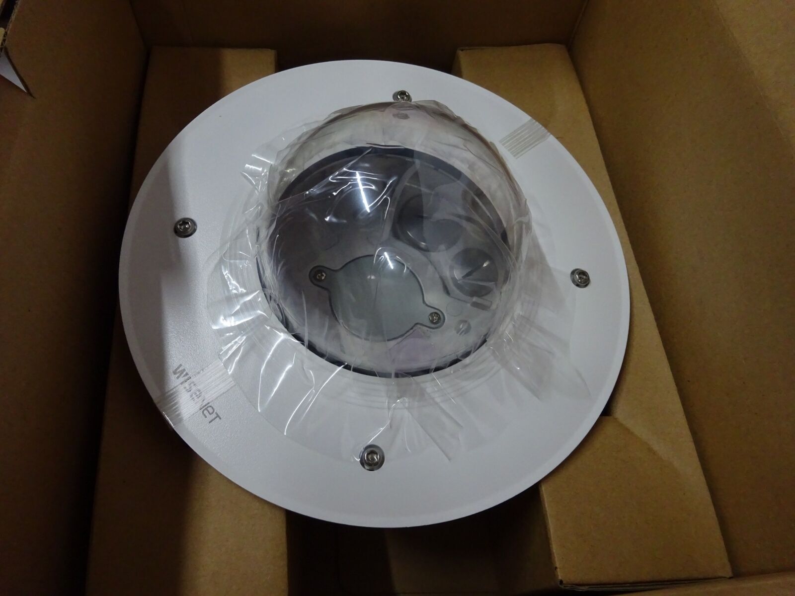Hanwha Techwin Wisenet XND-6081FZ Network Dome Camera