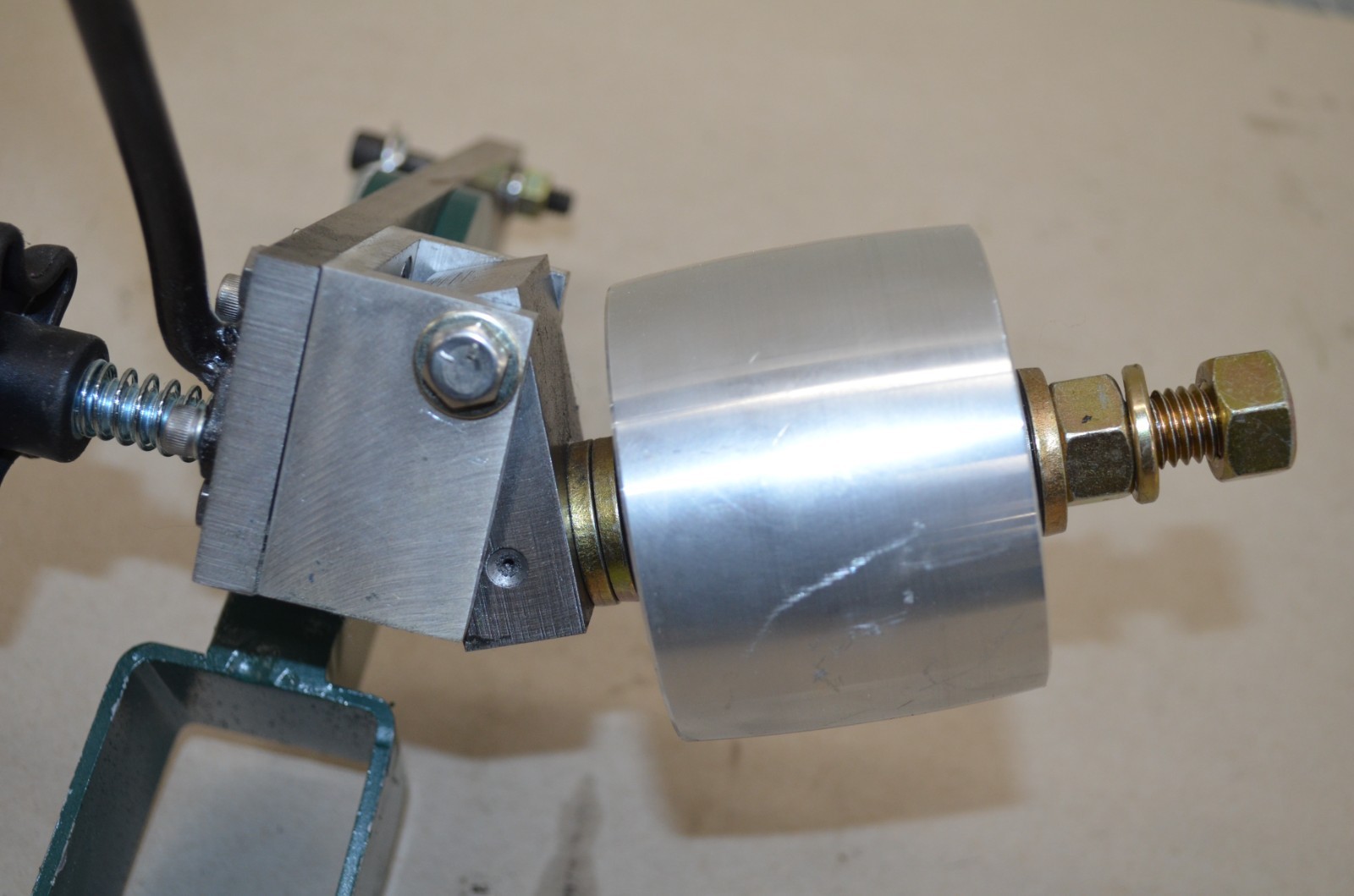 Bet Sander / Grinder Idler Tracking Wheel Assembly