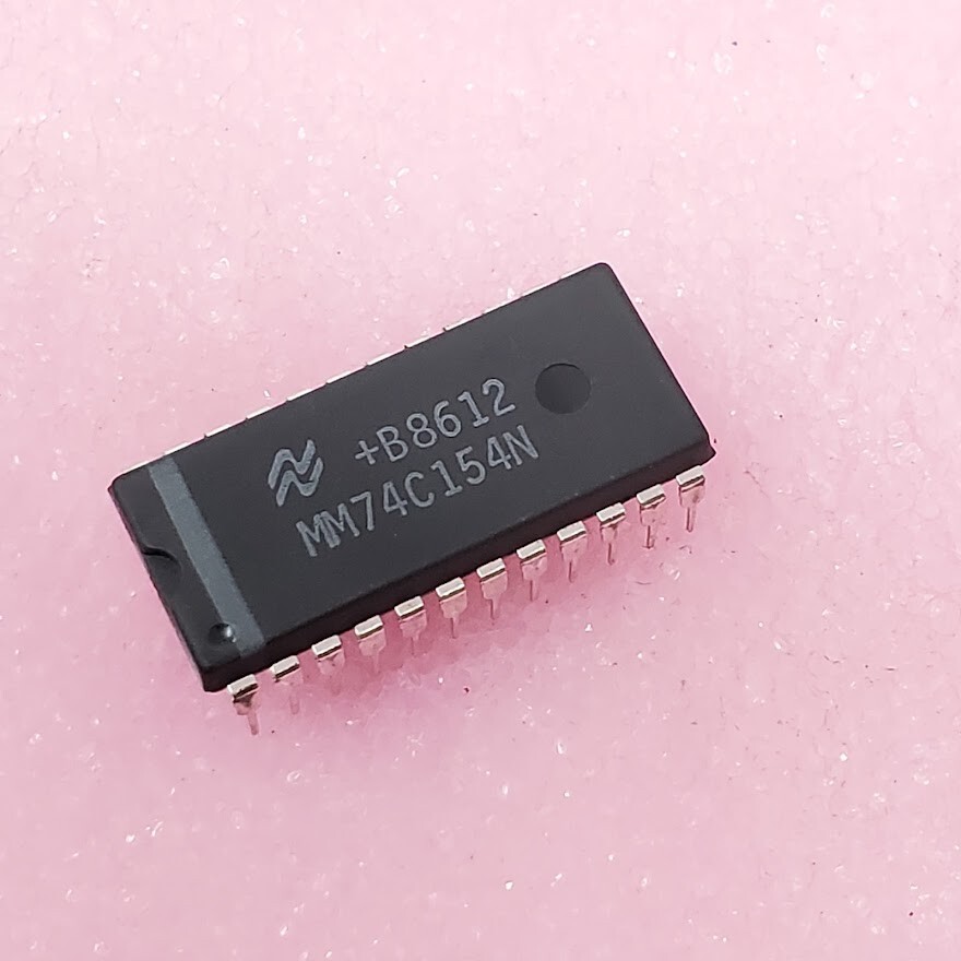 National Semiconductor Corp - MM74C154N - 4 to 16 Line Decoder New 24Pin DIP NEW