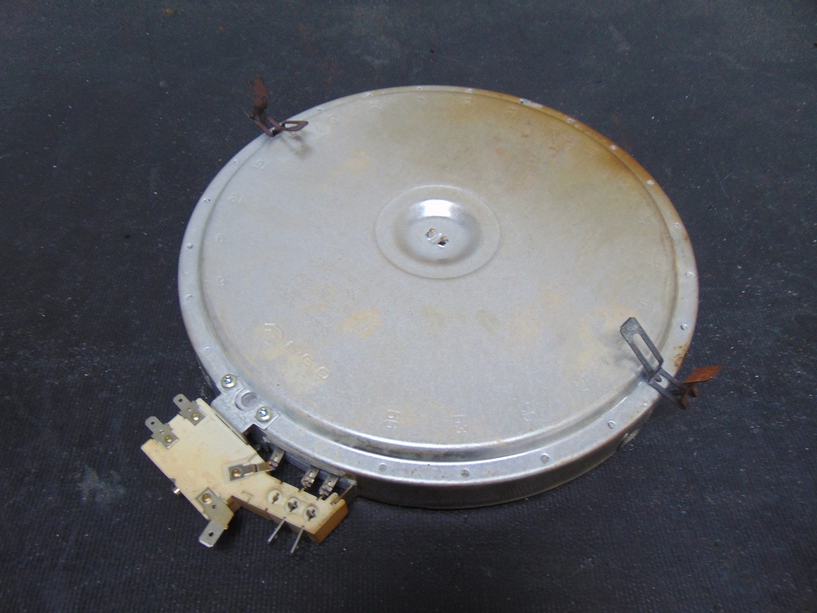 Maytag Range MER8700DS1 Surface Burner Element W10275048
