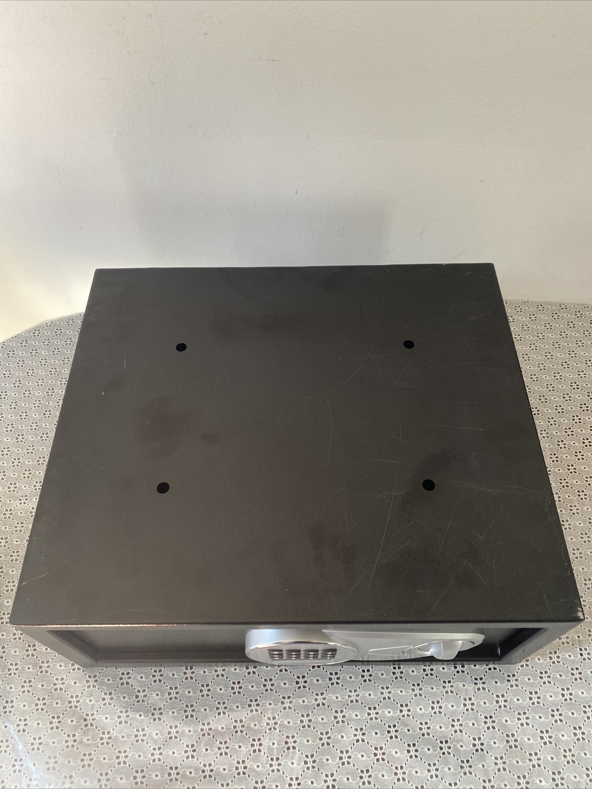 Amazon Basics Steel Security Safe Programmable Electronic Keypad .7cuft -No Key