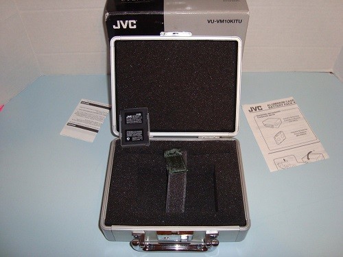JVC 65766 Everio Battery Kit VU-VM10KITU
