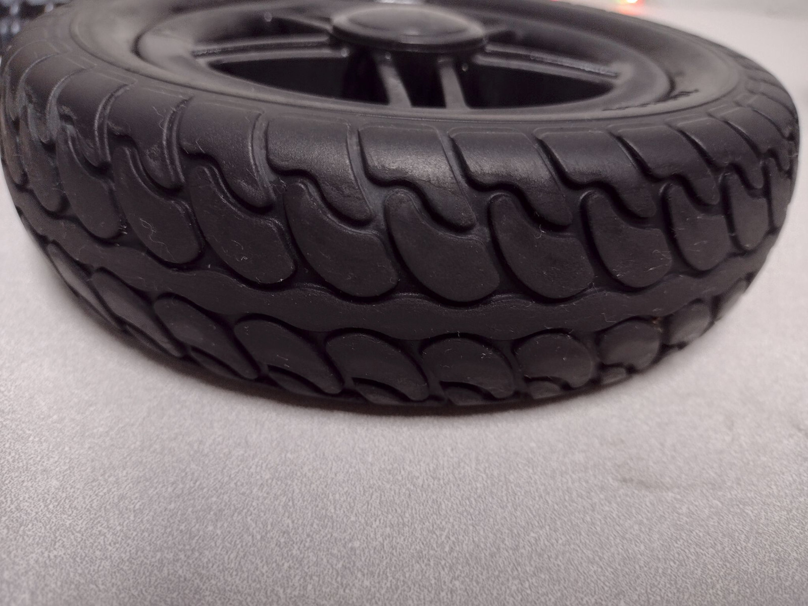Used eWheels EW-39 Front Wheel Assembly