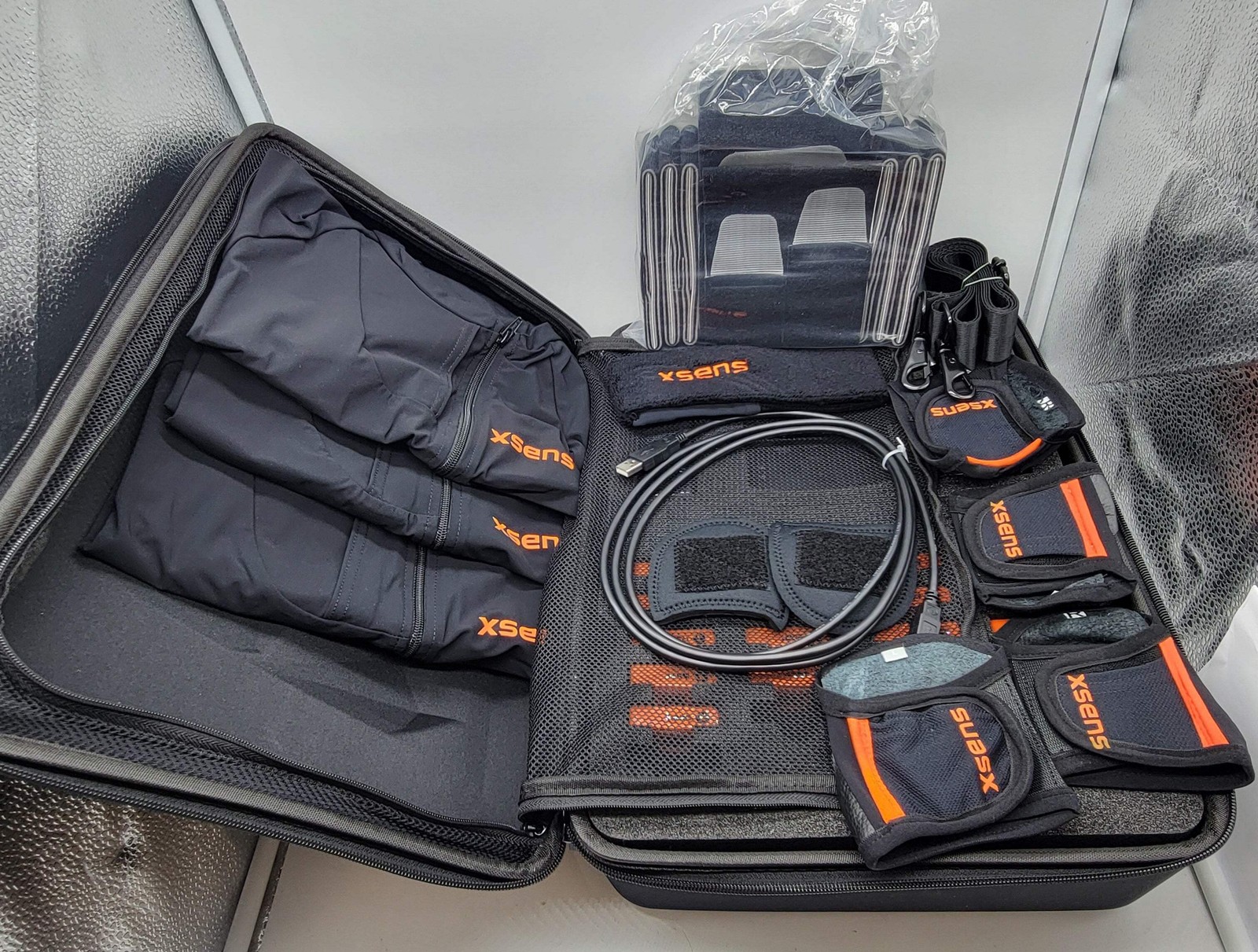 Xsens MVN Awinda Motion Capture System Complete Kit Read