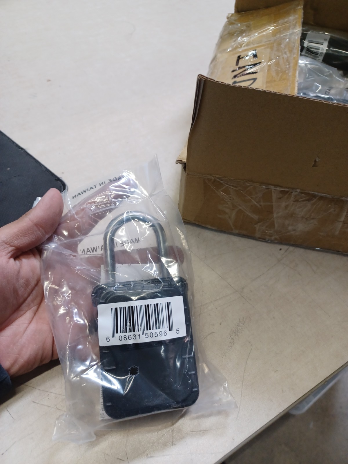 Vault Locks 3200 Door Combo Lockbox Hide A Key Hanging Realtor