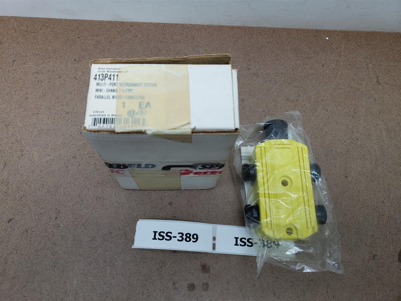 Brad Harrison 413P411 Multi Port Interconnect System Mini-Change 4 Port New