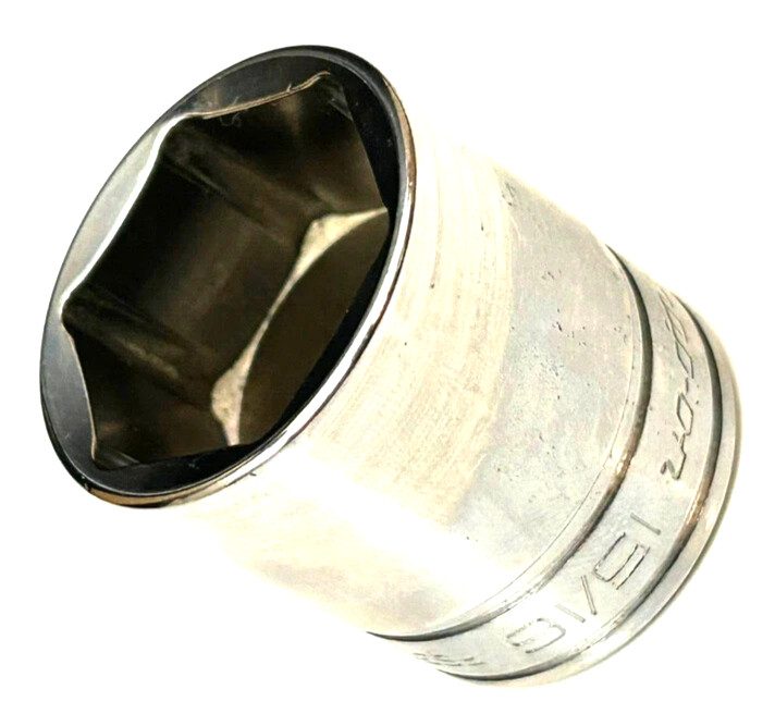 New Snap-on™ FS301 3/8" Drive 15/16" SAE 6-point Shallow Chrome Socket