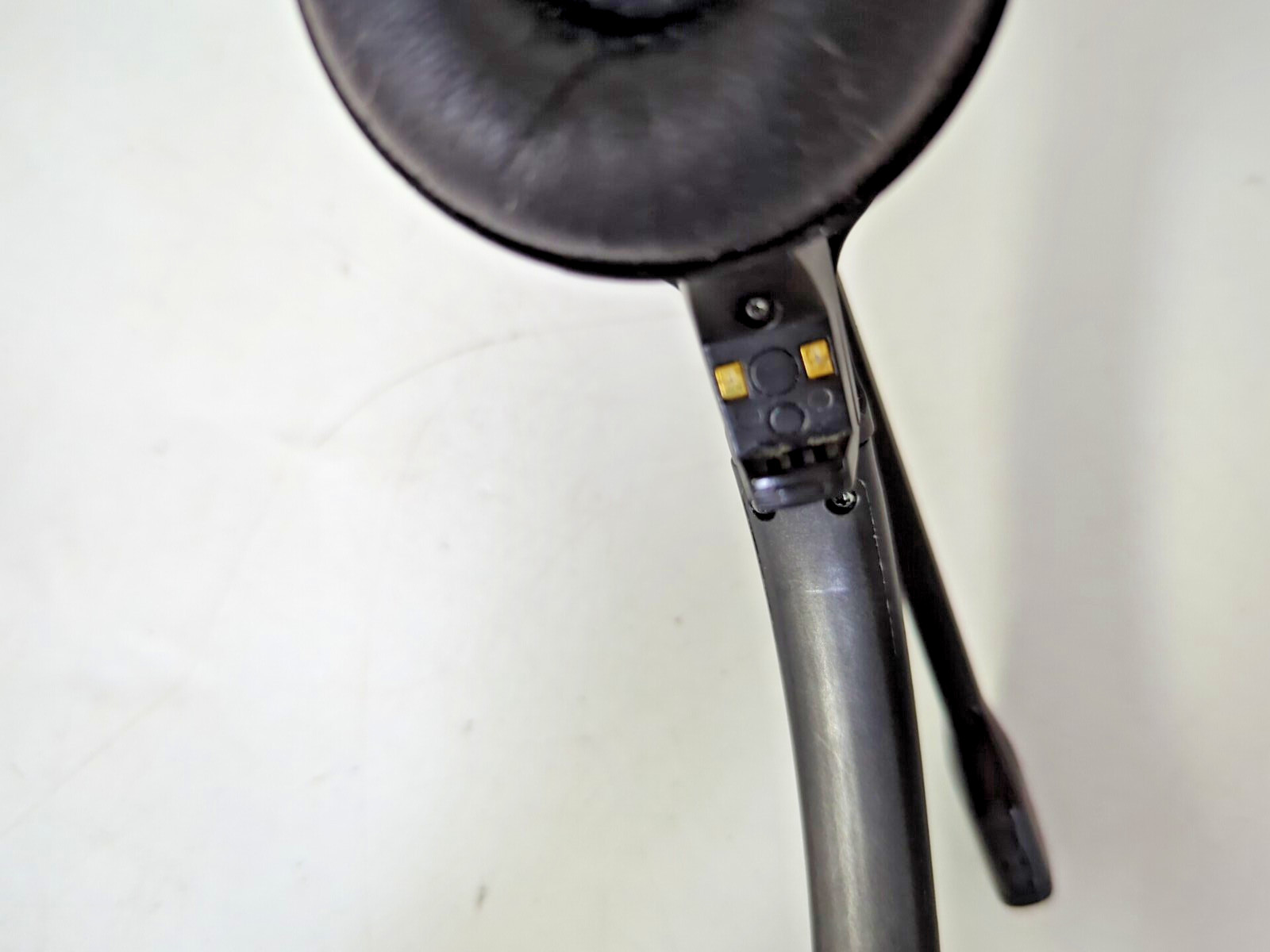 SENNHEISER MB-PRO1 BLUETOOTH HEADSET WITH BASE