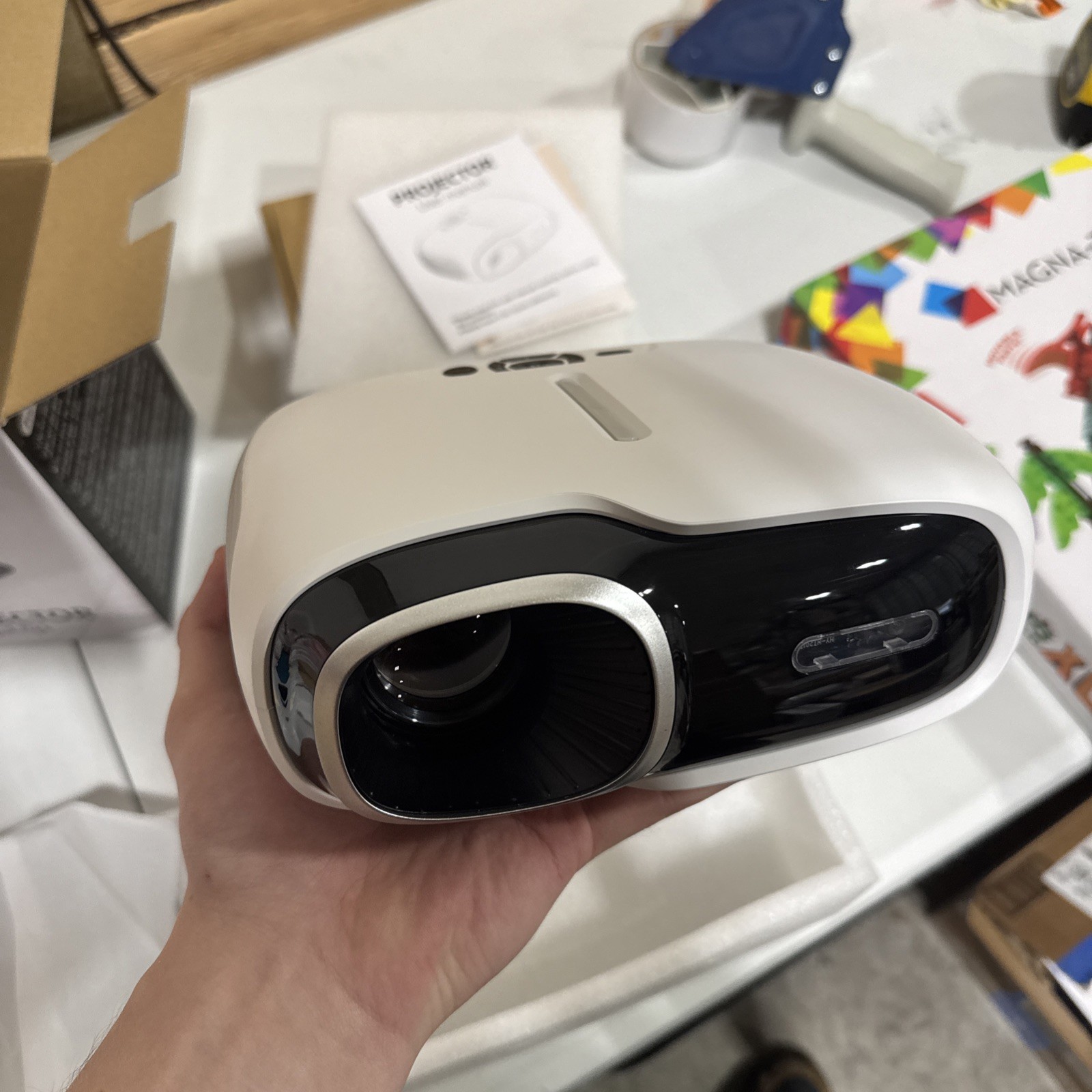 Projector - L1 Video