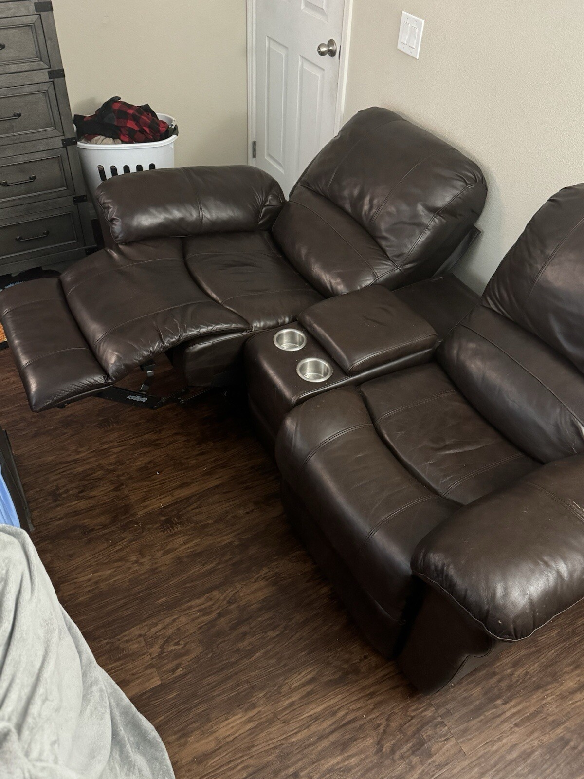 Authentic Leather Couch Recliner Electric With Cup Holders And Storage