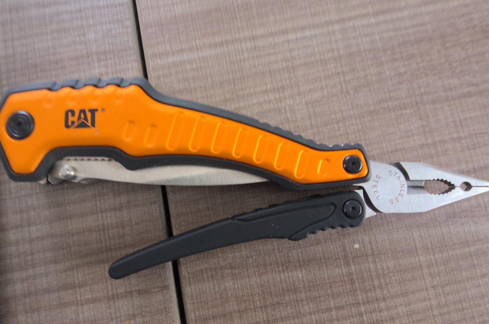 Cat 9-in-1 X-tra Large Multi-Tool with Pouch - 980045 Slight Use! L@@K!