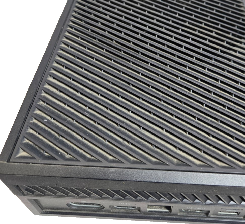 Microsoft Xbox One (Model: 1540) - 500GB Console - w/Two Wired Camo Controllers