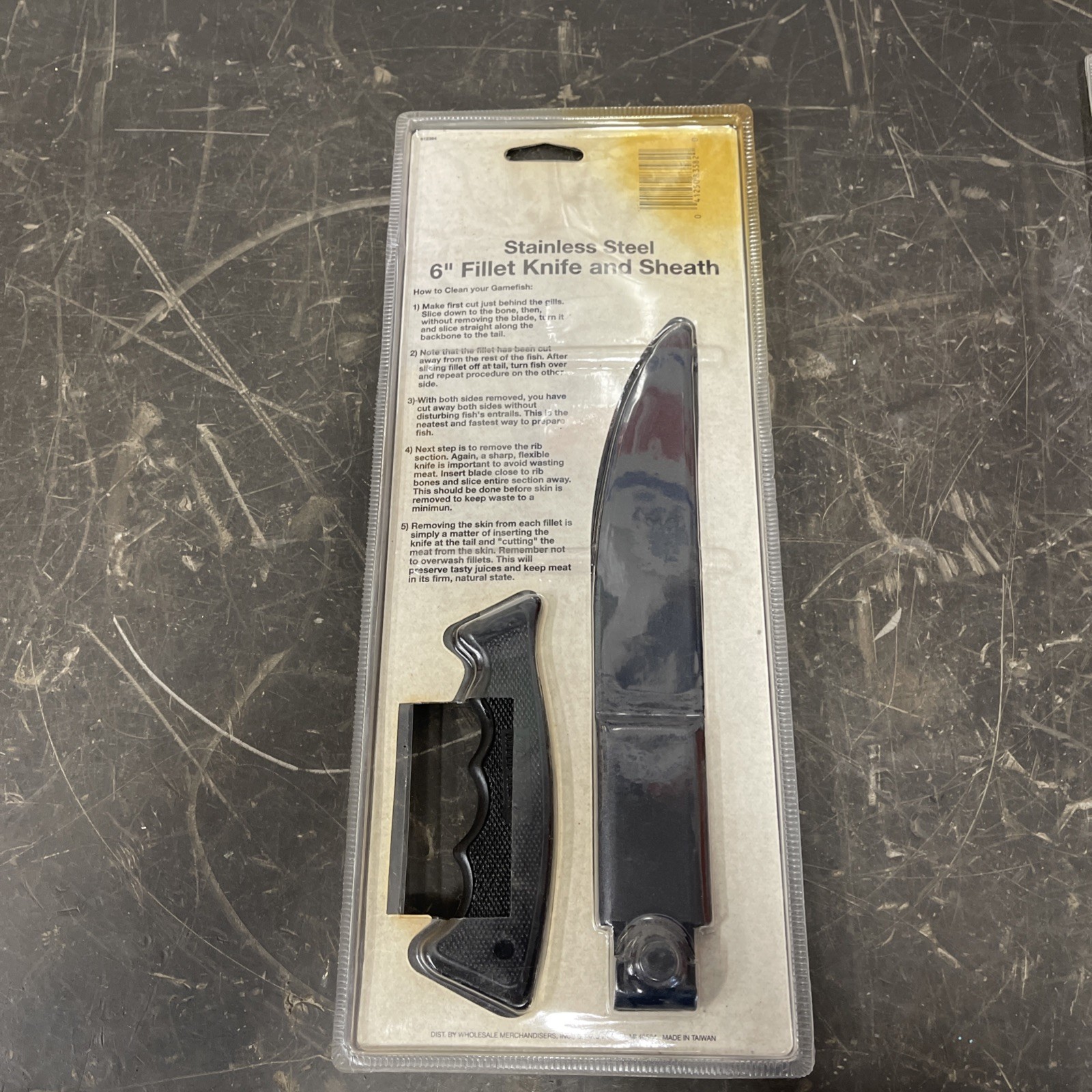 Eagle Claw Rubber Handle 6” Fillet Knife with Sheath Model #40-EC4000, NOS