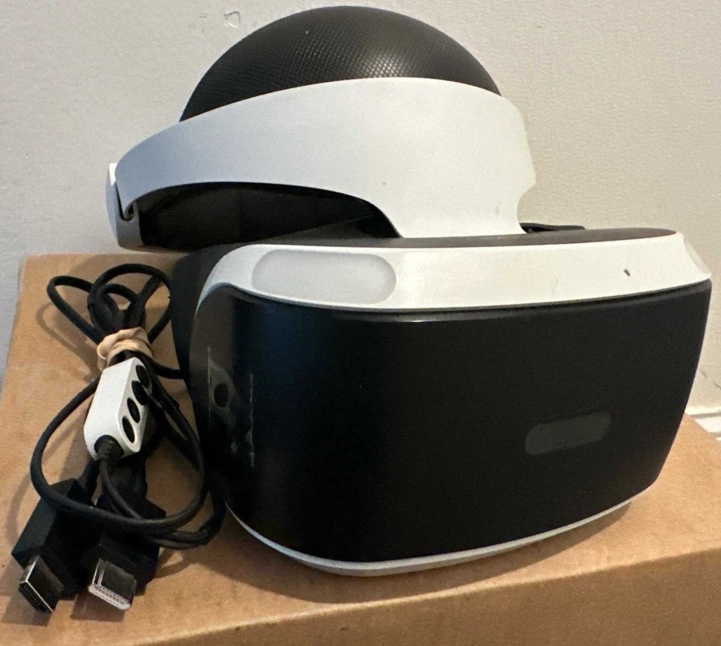 Sony PlayStation VR Headset PSVR CUH-ZVR1 PS4 PS5 V1 Untested For Parts Repair
