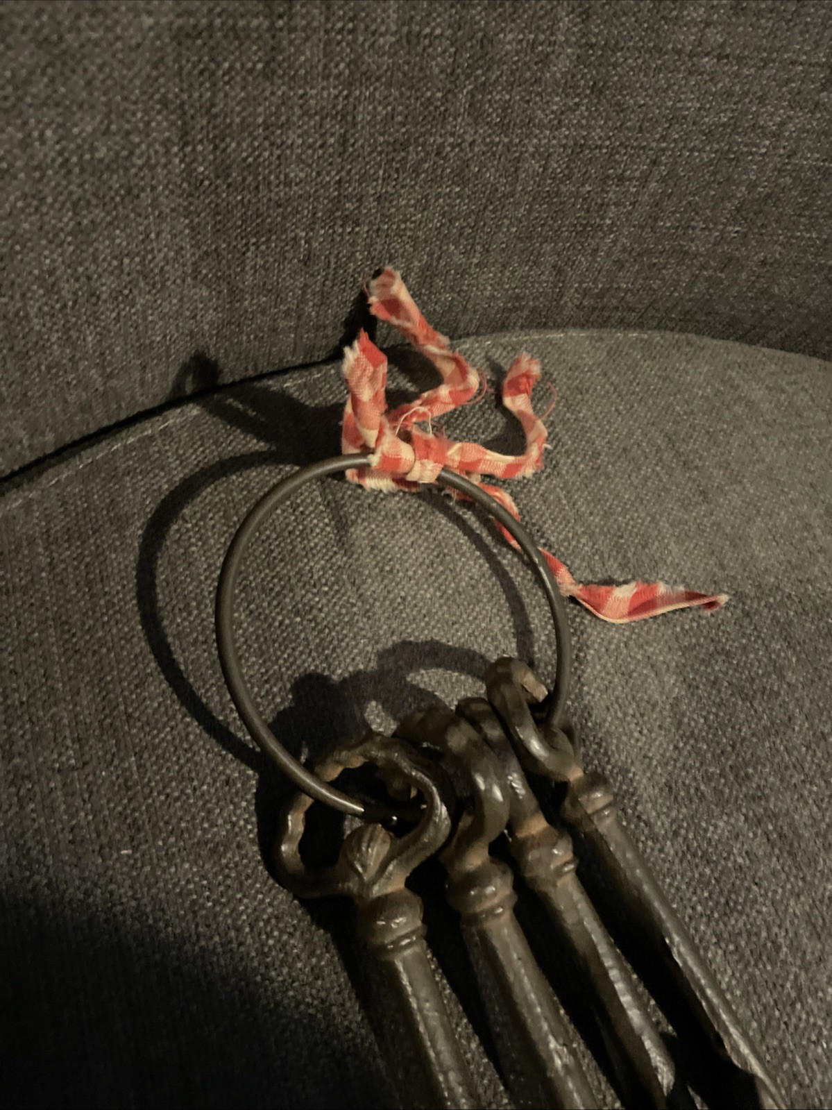 Skeleton Keys - Home - Cast Iron