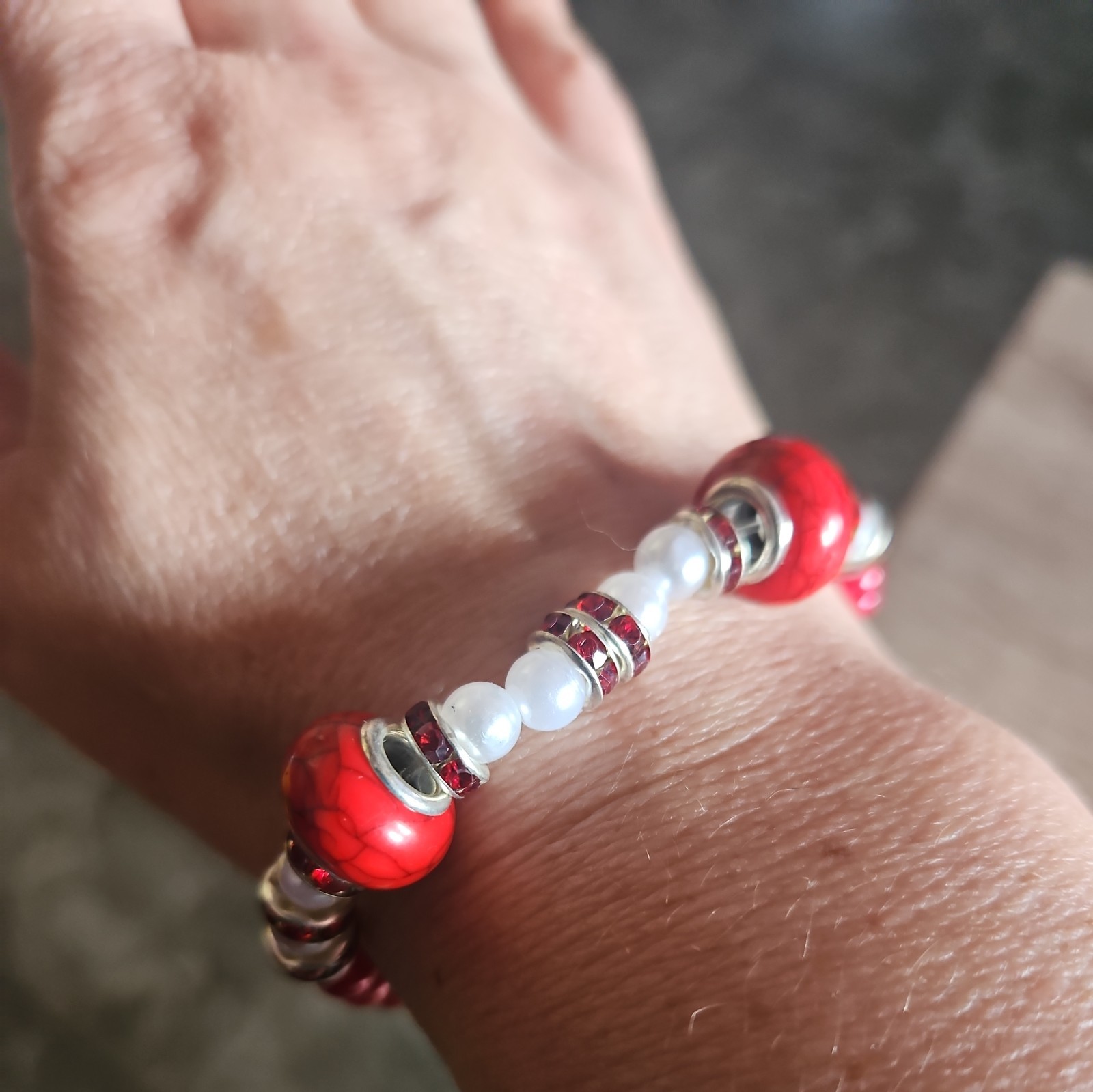 Handmade Beaded chunky Stretchy Bracelet 7"