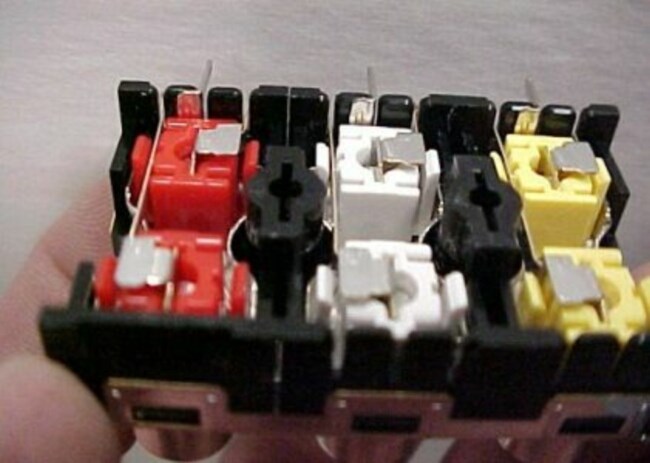 10 RCA Jacks, 6 Position 3 Channel PCB Mount Color Coded, Salvage Freight, New
