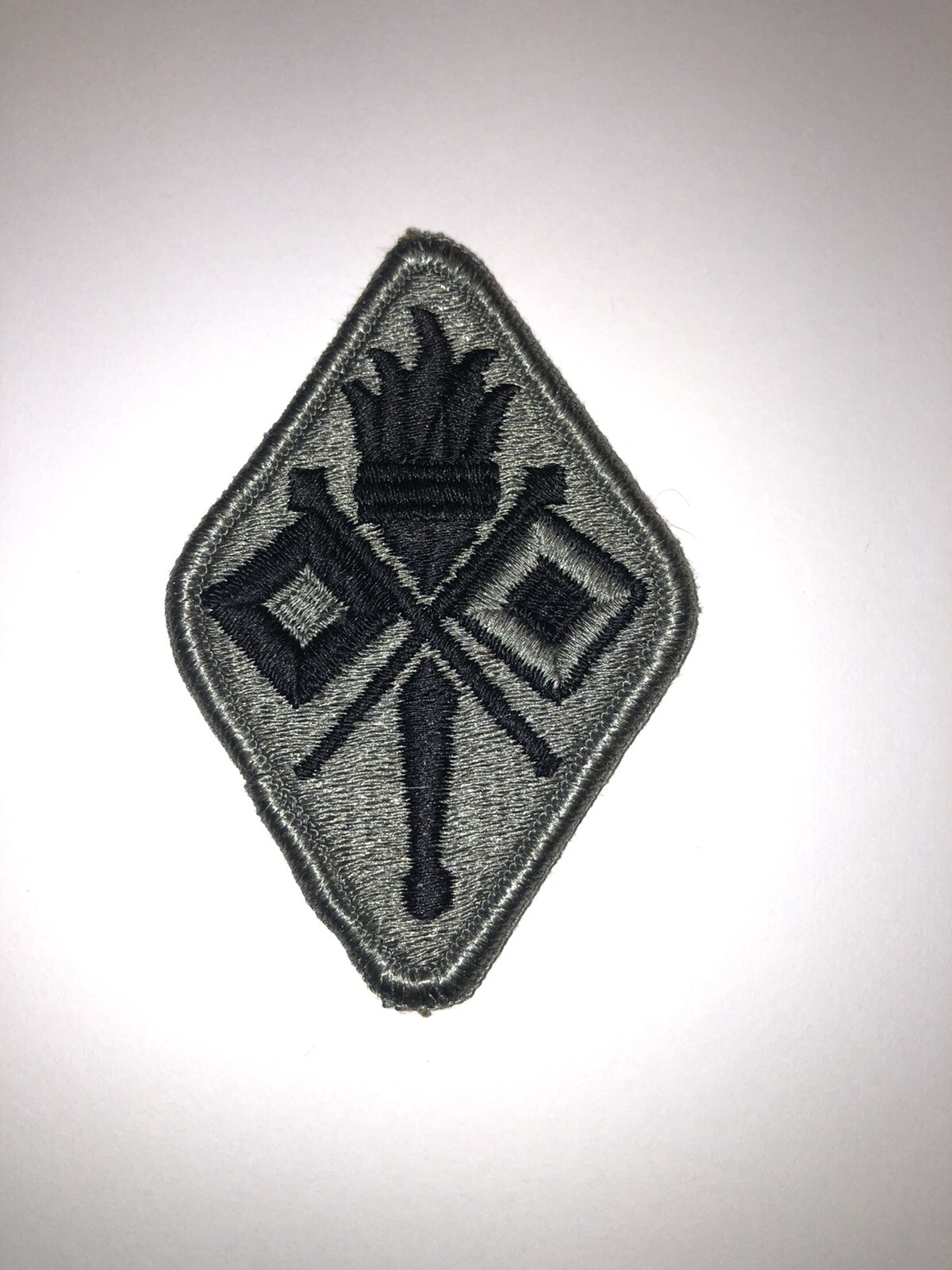 ACU Signal Center U.S. Army Shoulder Patch Insignia