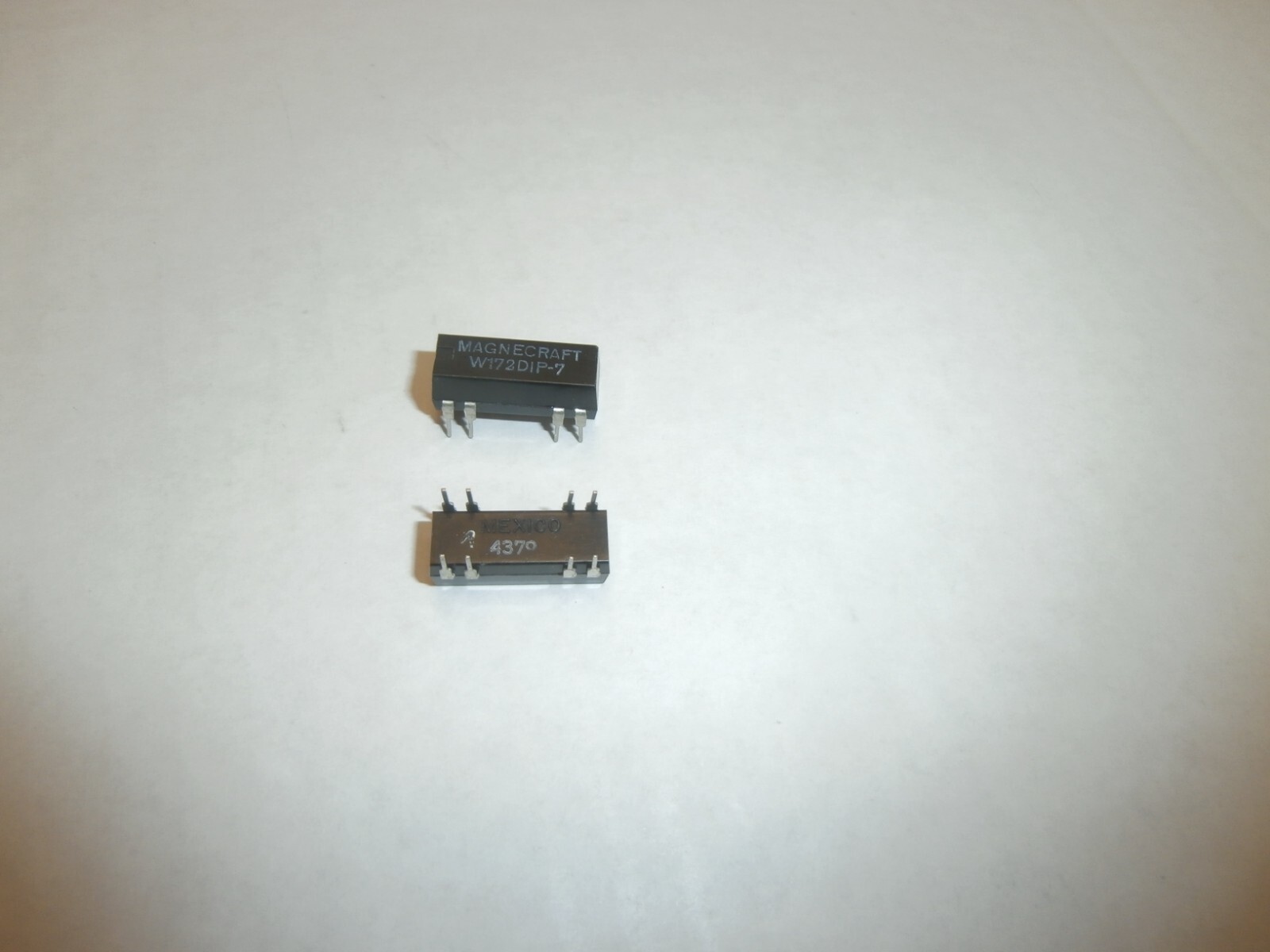 LOT/1 MAGNECRAFT W172DIP-7 REED RELAY 12VDC SPDT