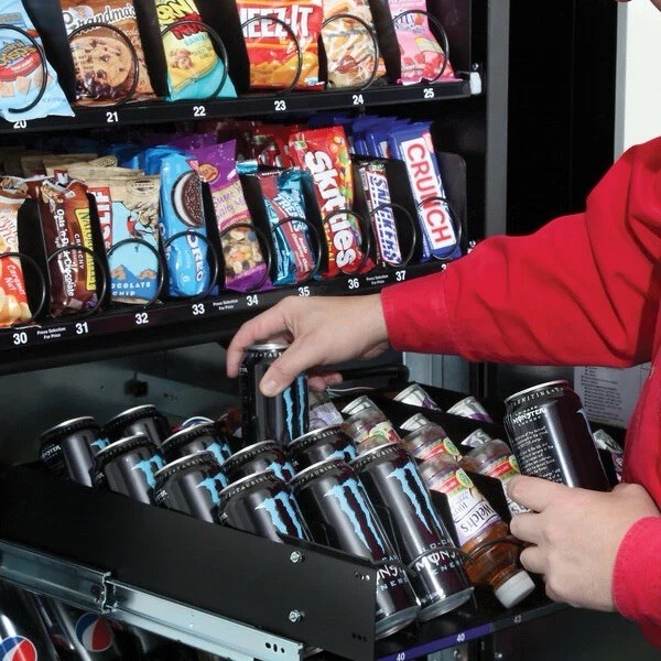 Futura Combo Vending Machine