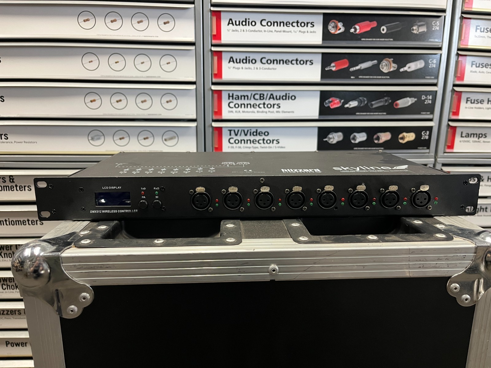 Blizzard Lighting Skyline DMX512 8 Channel  2.4GHz ISM DMX Splitter