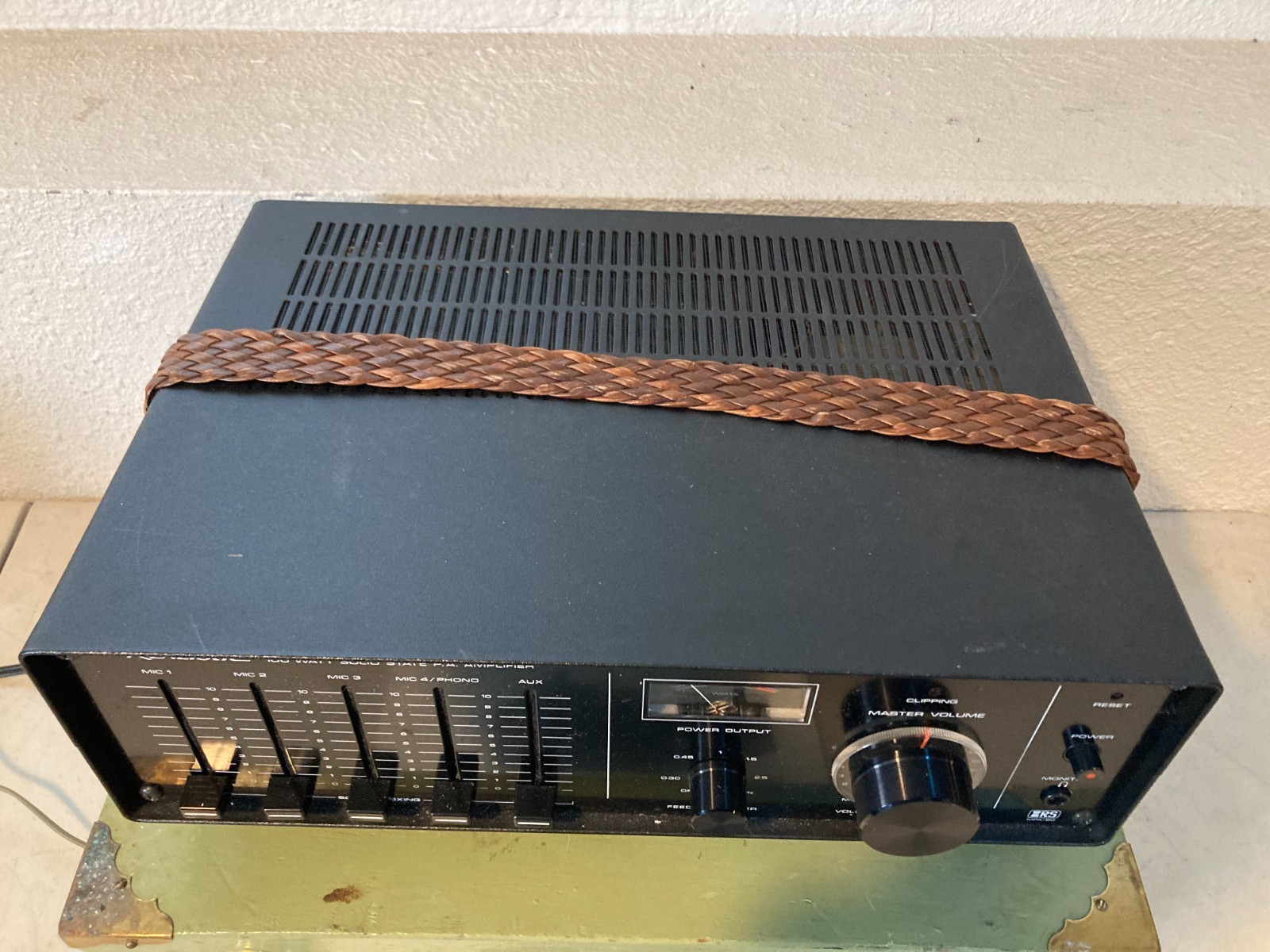 Realistic MPA-90 Watt Solid State PA Mixer Equalizer Amplifier 32-2024A
