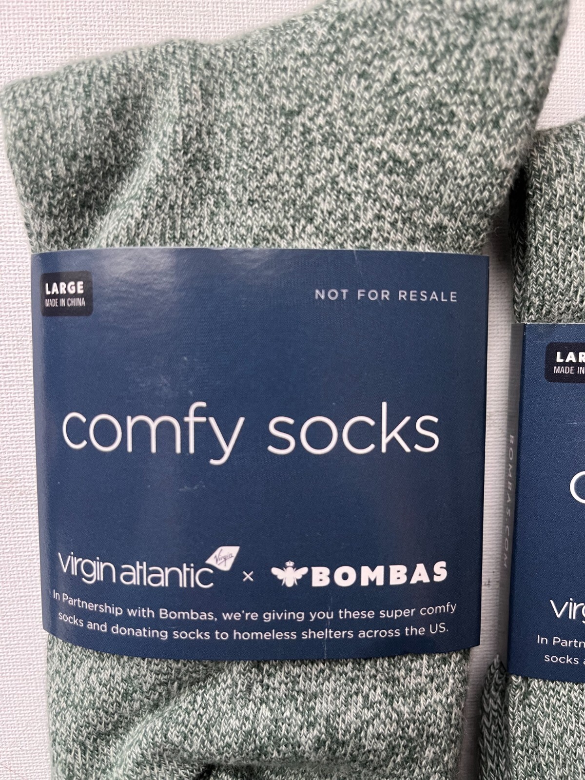 2 Pairs Virgin Atlantic Bombas Comfy Socks Large Green New with tags