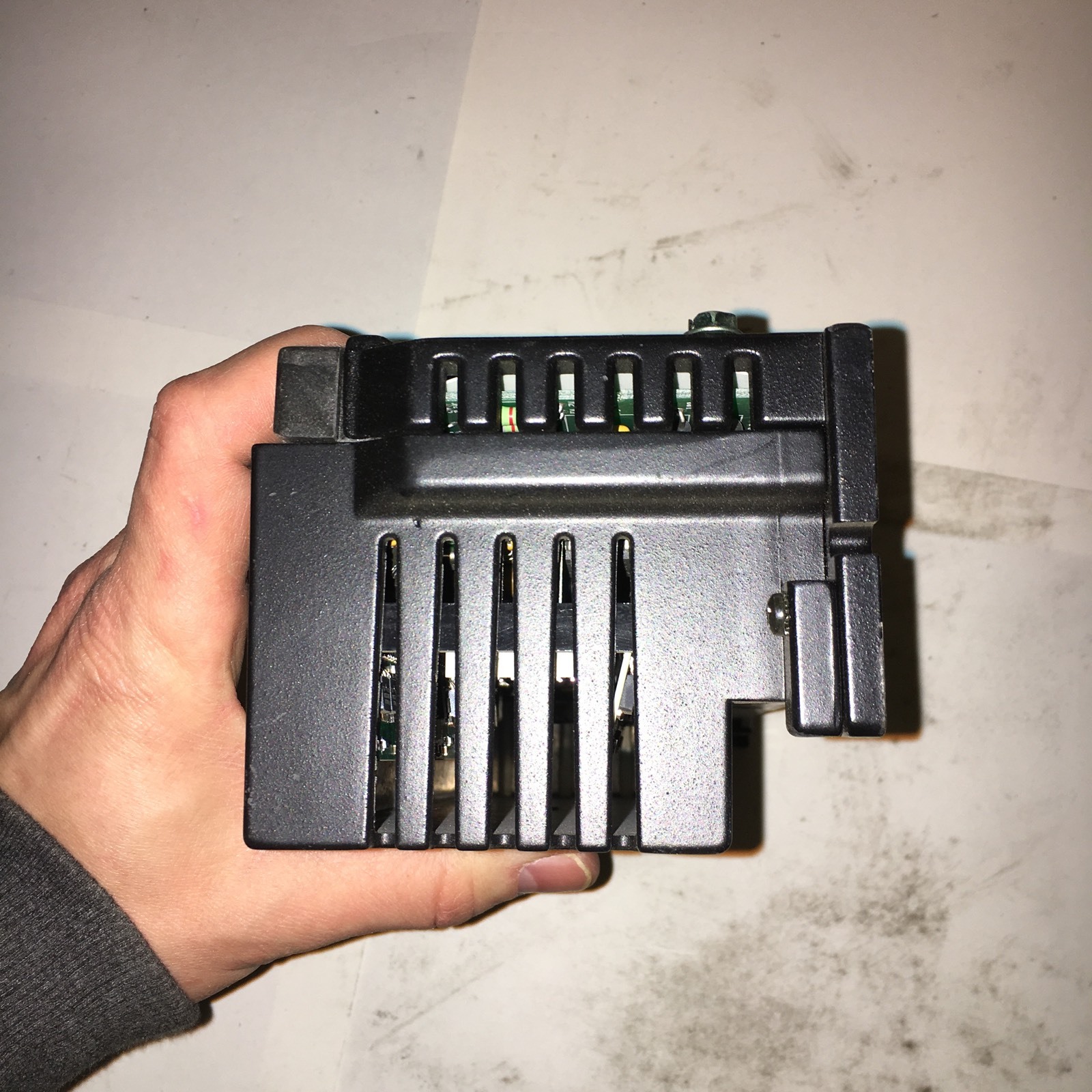 GE FANUC IC660EBD024W ELECTRIC MODULE