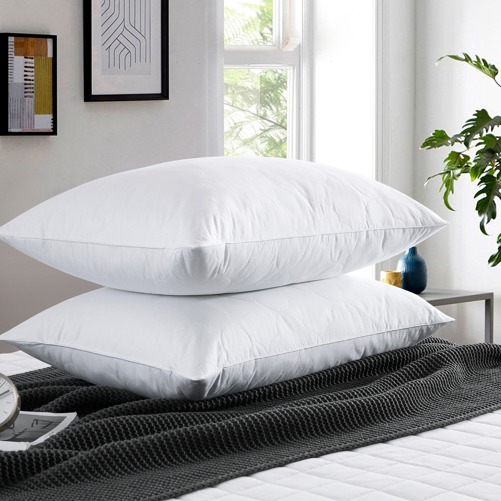 2 Pack Down Feather Blend Bed Pillows Cloud Quilted King Queen Size Pillow