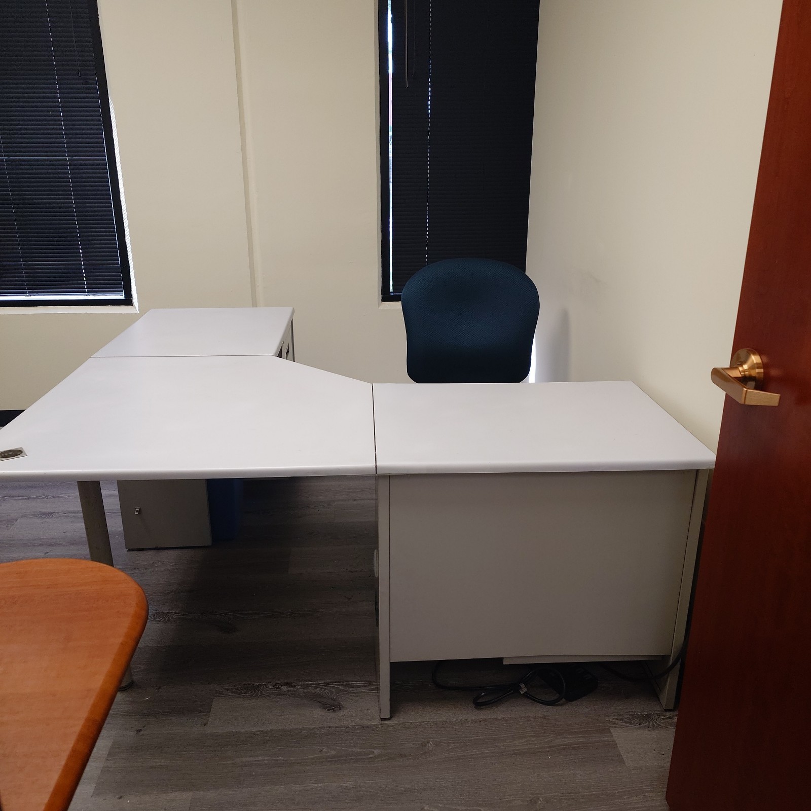 Heavy-Duty L-Shaped Executive Desk - Commercial Grade with 4 Drawers