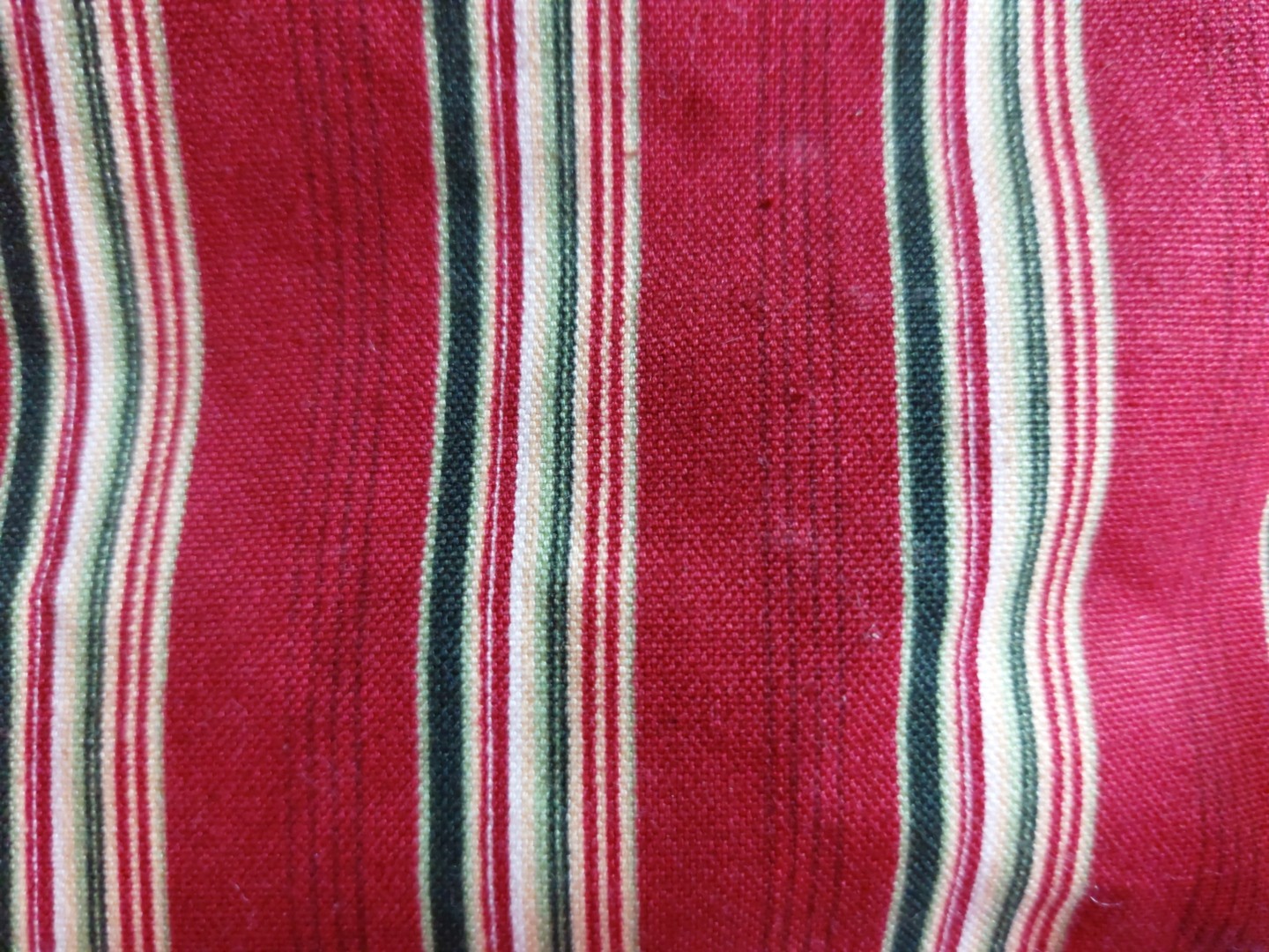 Longaberger Christmas Holiday 2005 Embroidered Canvas Gift Tote Bag 9"x7.5"x4"