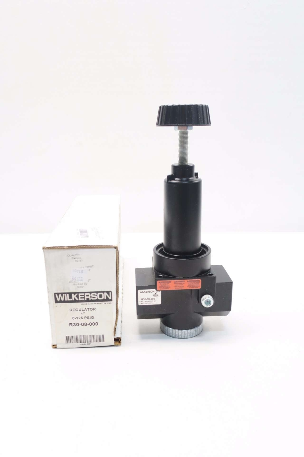 NEW WILKERSON R30-08-000 0-125PSI 300PSI 1 IN NPT PNEUMATIC REGULATOR D534819
