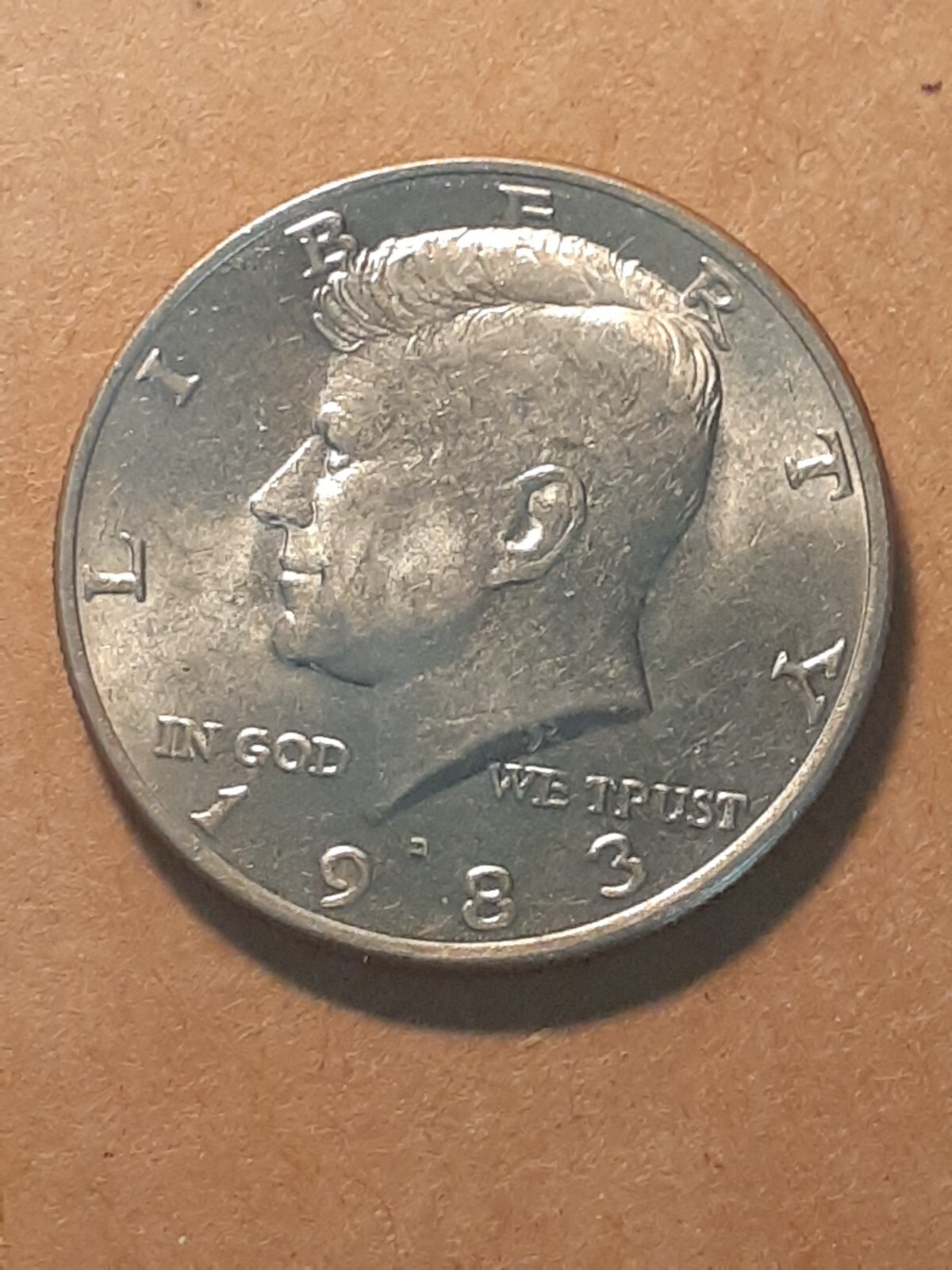 1983 D KENNEDY HALF DOLLAR    UNC