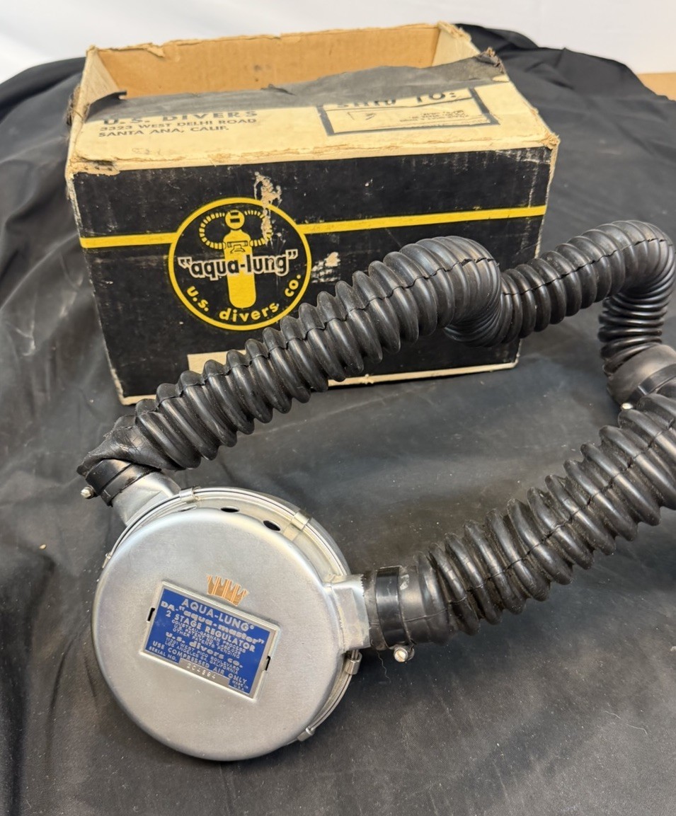 VTG Aqua Lung "Aqua-Master" Double Hose 2 Stage Regulator With Box
