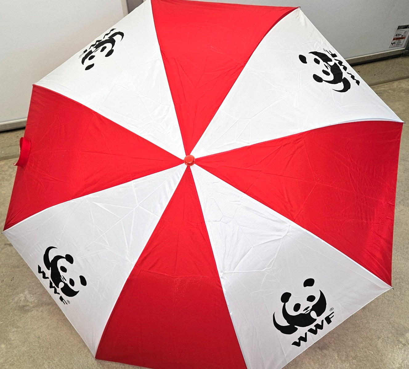 Vintage World Wildlife Foundation WWF Umbrella - Red White - Panda -New