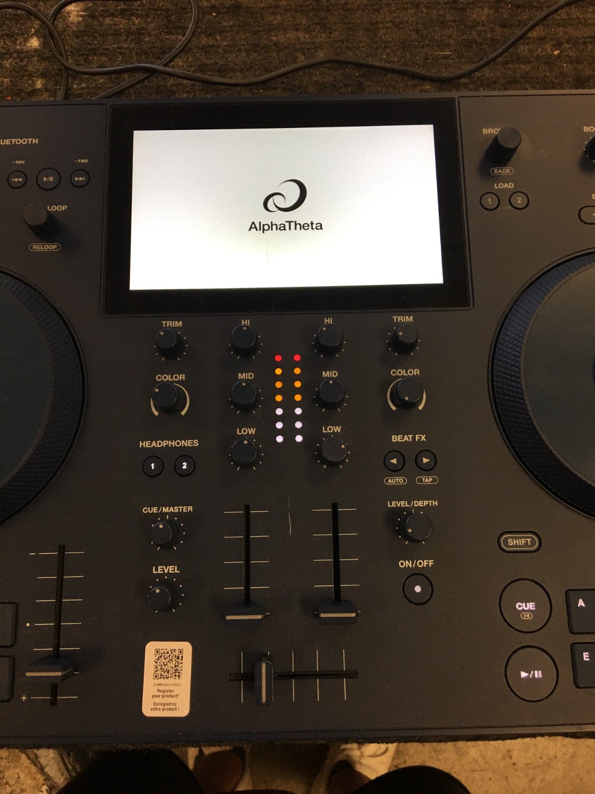 AlphaTheta OMNIS-DUO 2-Deck Battery Powered DJ Controller/Player w/Bluetooth