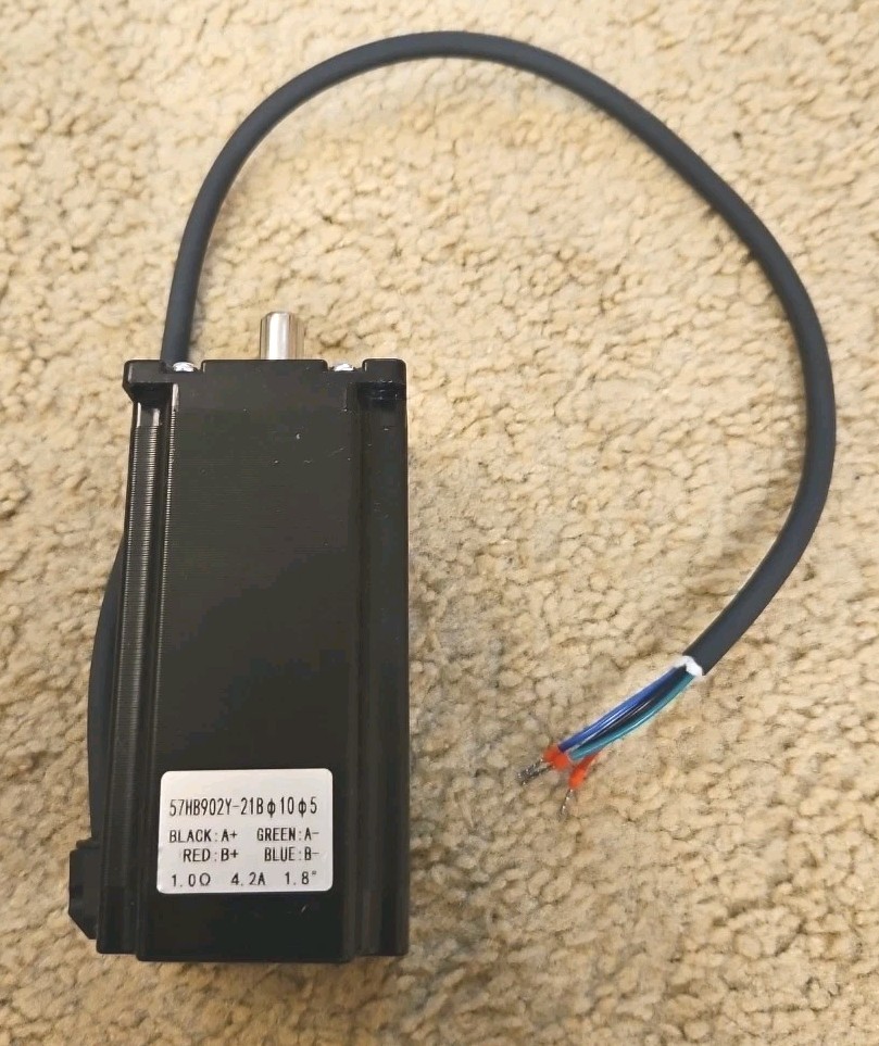 57HB902Y-21Β Φ 10 ф 5 Stepper Motor 1.0 Ohms 4.2A 1.8°