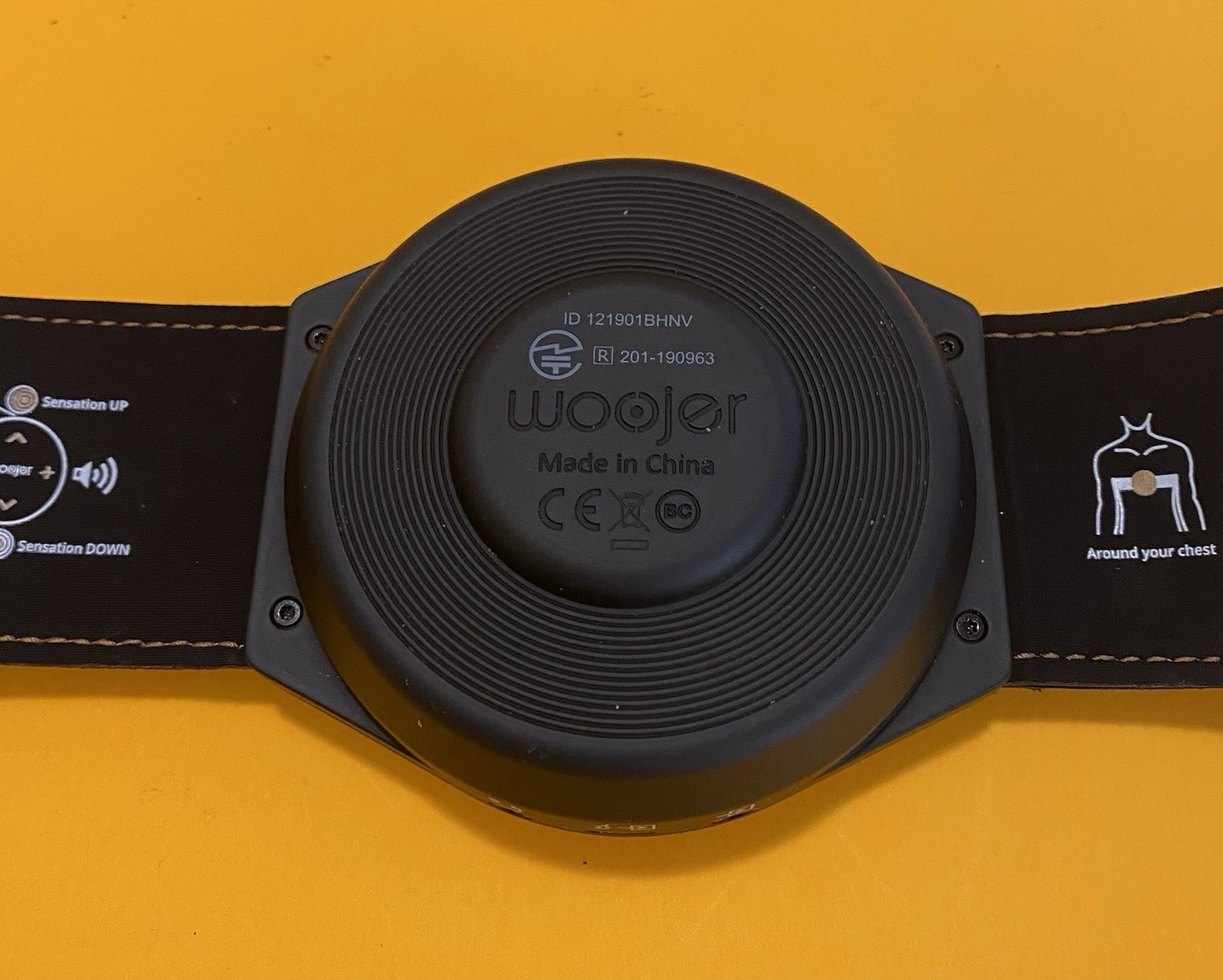 Woojer Strap EDGE Haptic Strap for Games & Music TESTED
