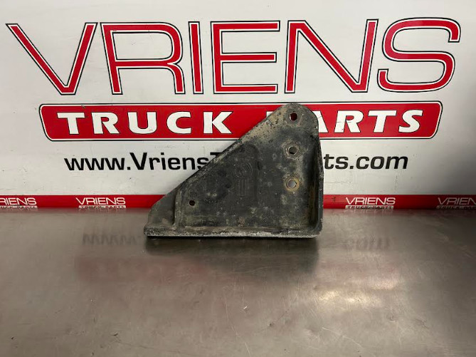 KENWORTH K140-2437-1 GUSSET-CROSSMEMBER LH