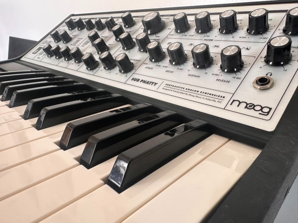 Moog Sub Phatty Analog Synthesizer Bundle | Keyboard Stand Included