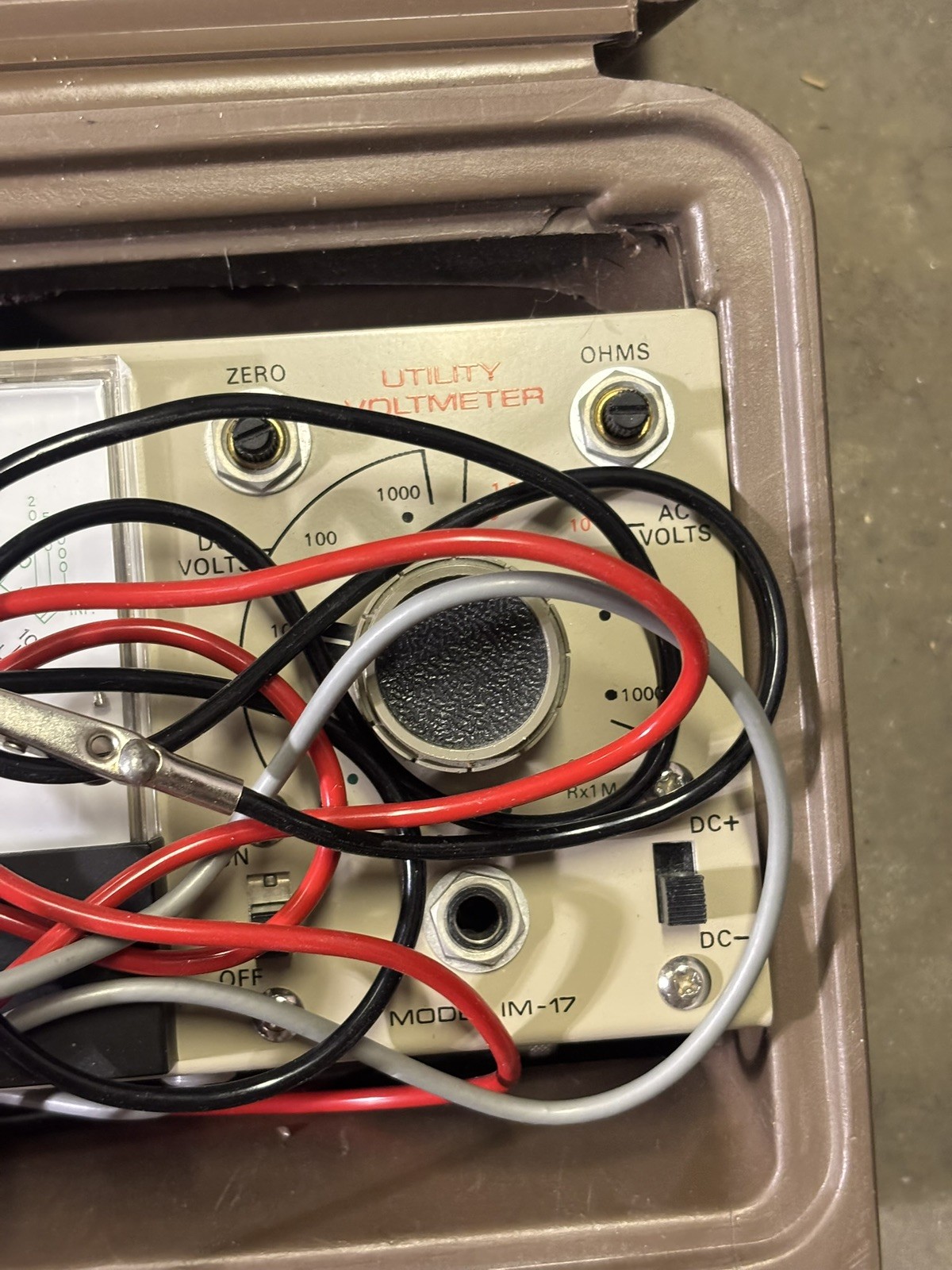 Heathkit Utility Solid-state Voltmeter Model IM-17 very nice!