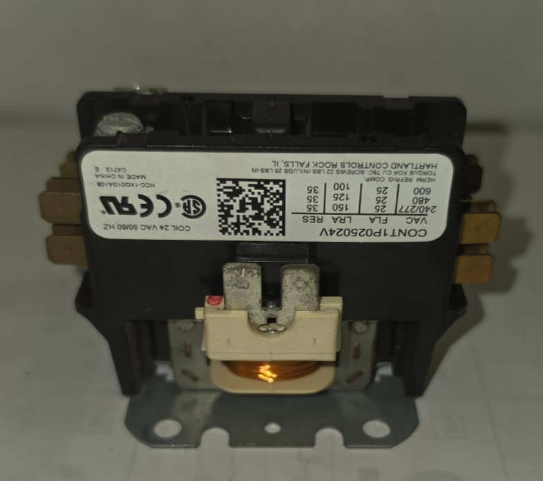 SIEMENS 45EG10AJA690R; CONT1P025024V; CONTACTOR HVAC; *Pre-Owned*