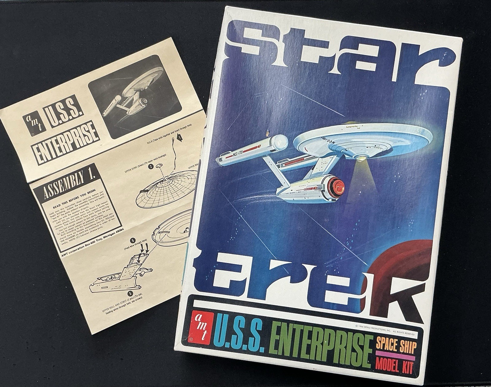 AMT Star Trek U.S.S Enterprise 1966 Space Ship Model Kit #921-200
