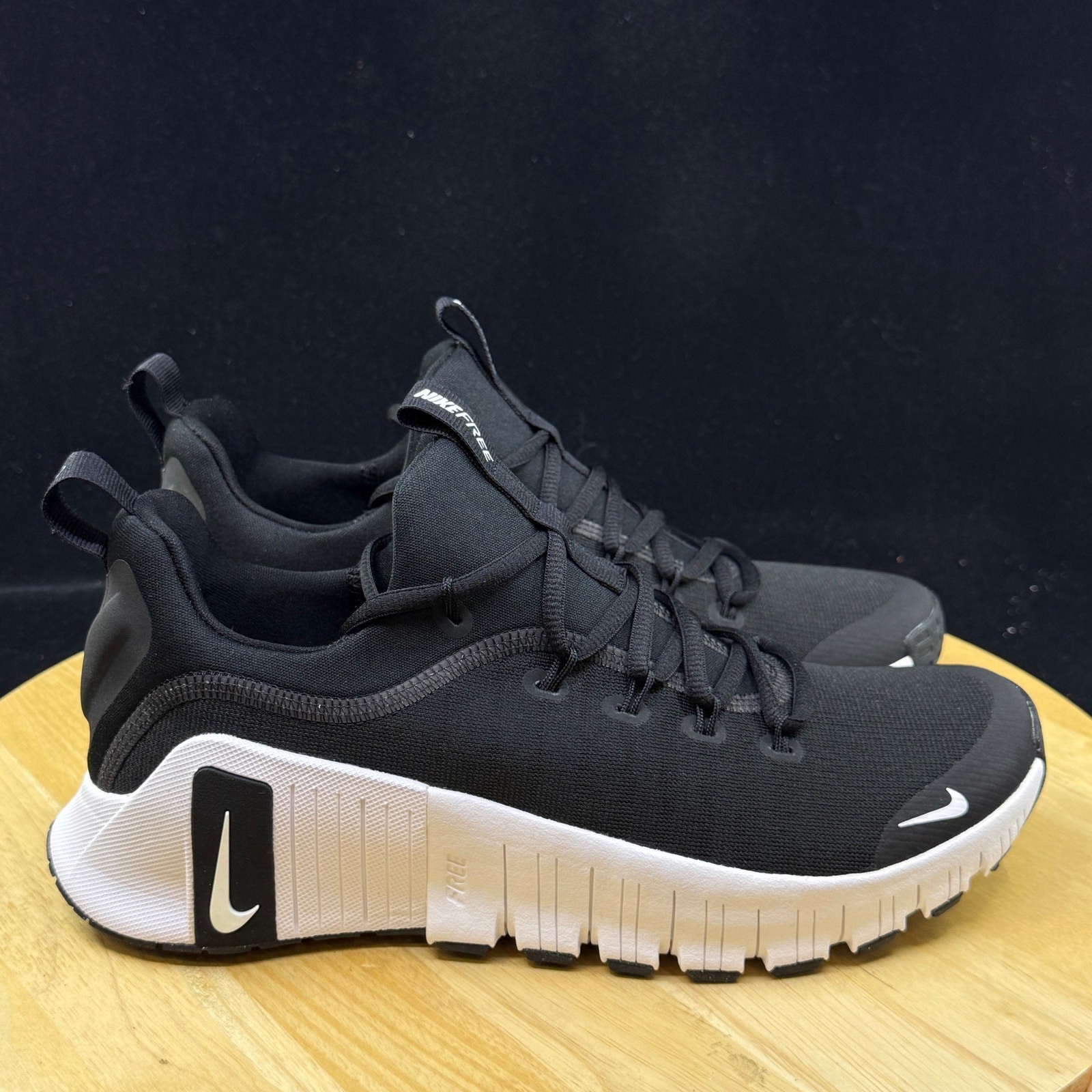 Nike Free Metcon 6 Men's Size 11 Black White Gym Athletic Shoes FJ7127-001