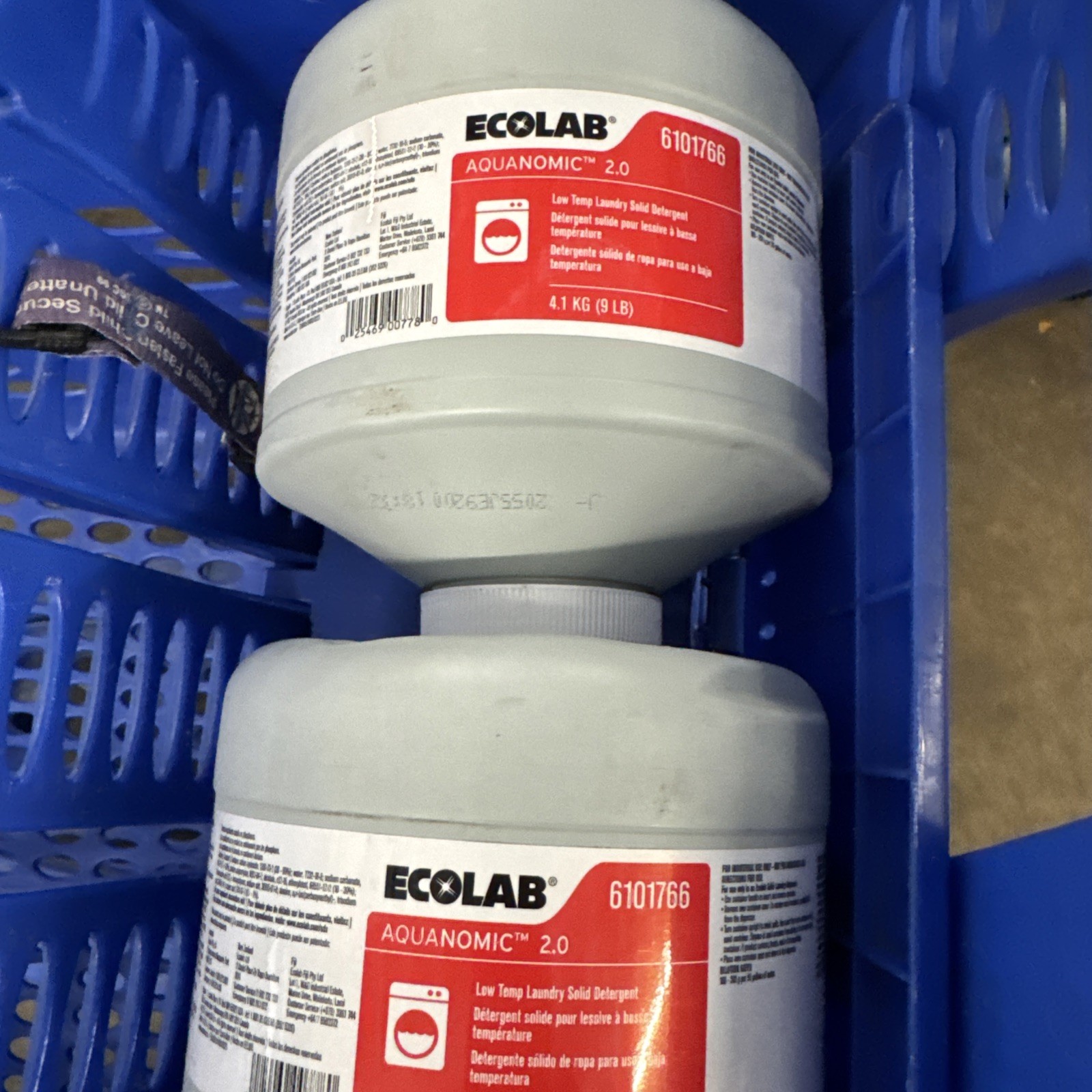 Lot of 2 - Ecolab 6101766 Aquanomic 2.0 Low-Temp Laundry Solid Detergent 9lb ea