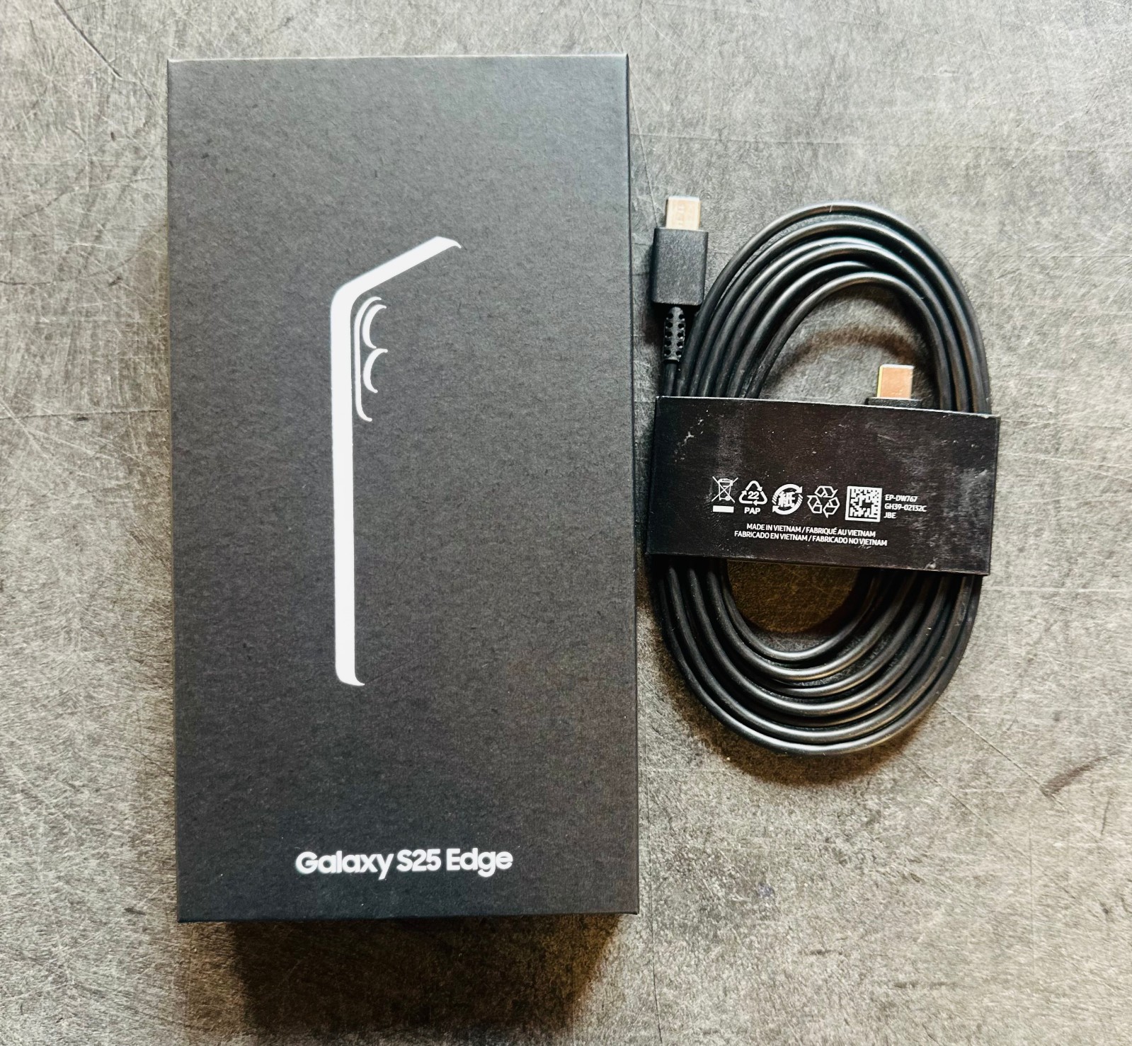 Samsung Galaxy S25 Edge Empty Retail Box – Original Genuine Packaging Case