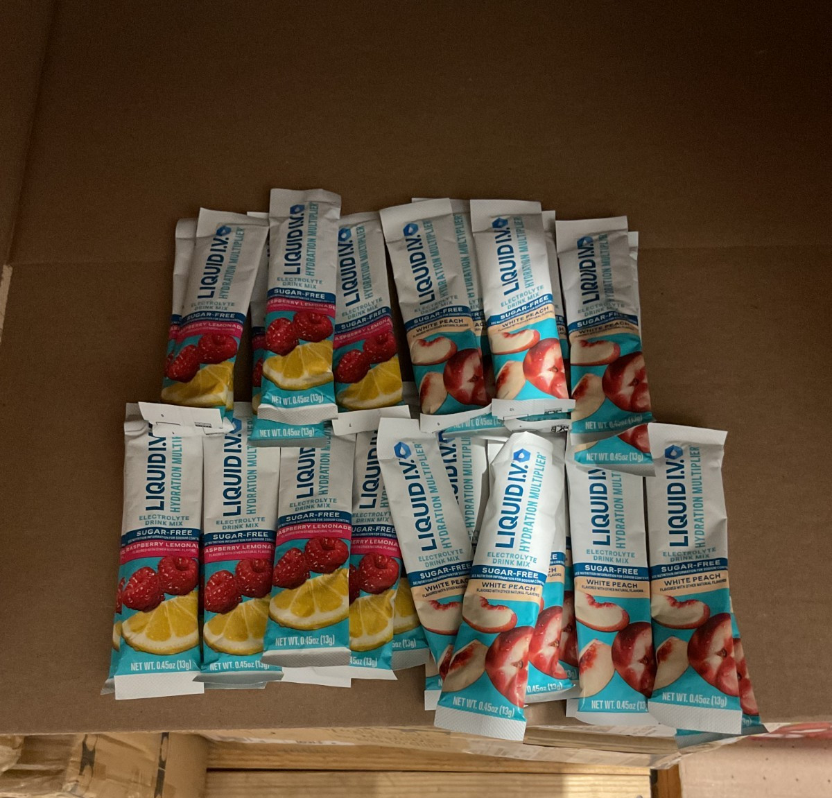 Liquid I.V. Hydration White Peach and Raspberry Lemonade 28 sticks EXP 03/06/28