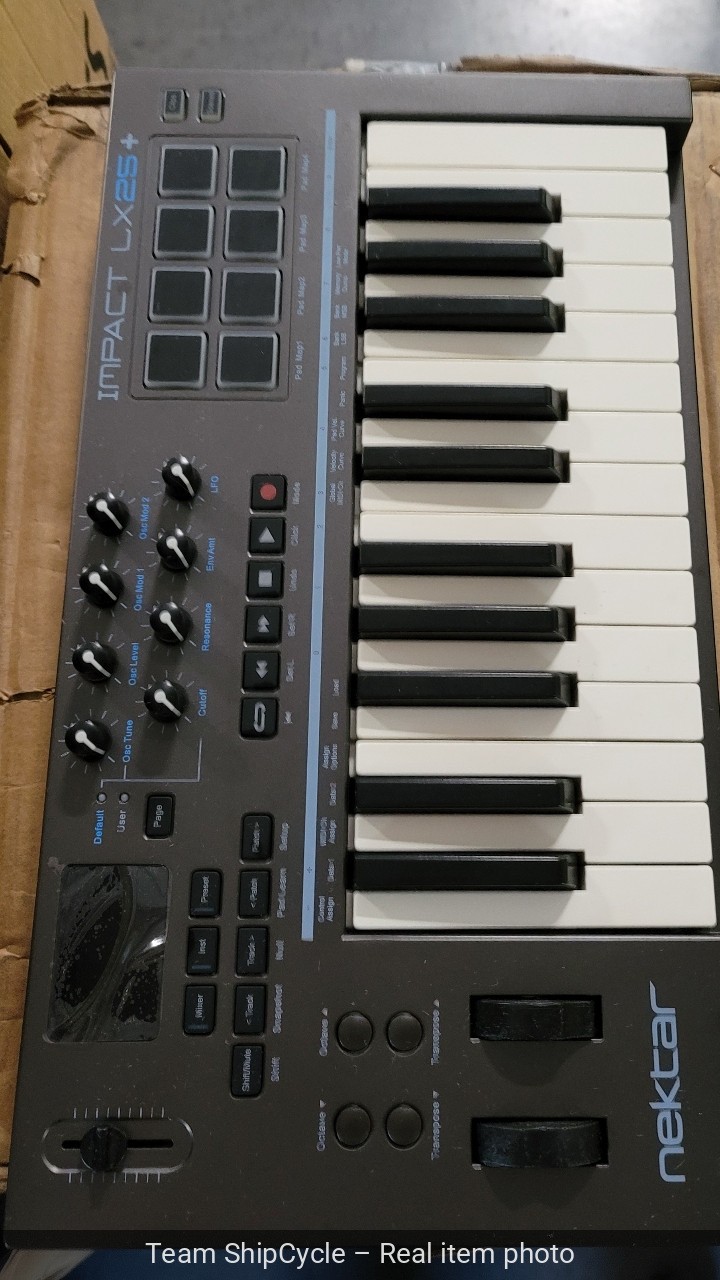 Nektar IMPACT LX25 25 Keys 8 Pads MIDI Controller G2U